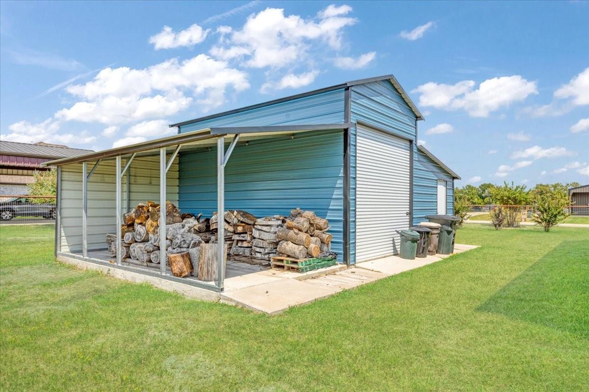main property photo 25