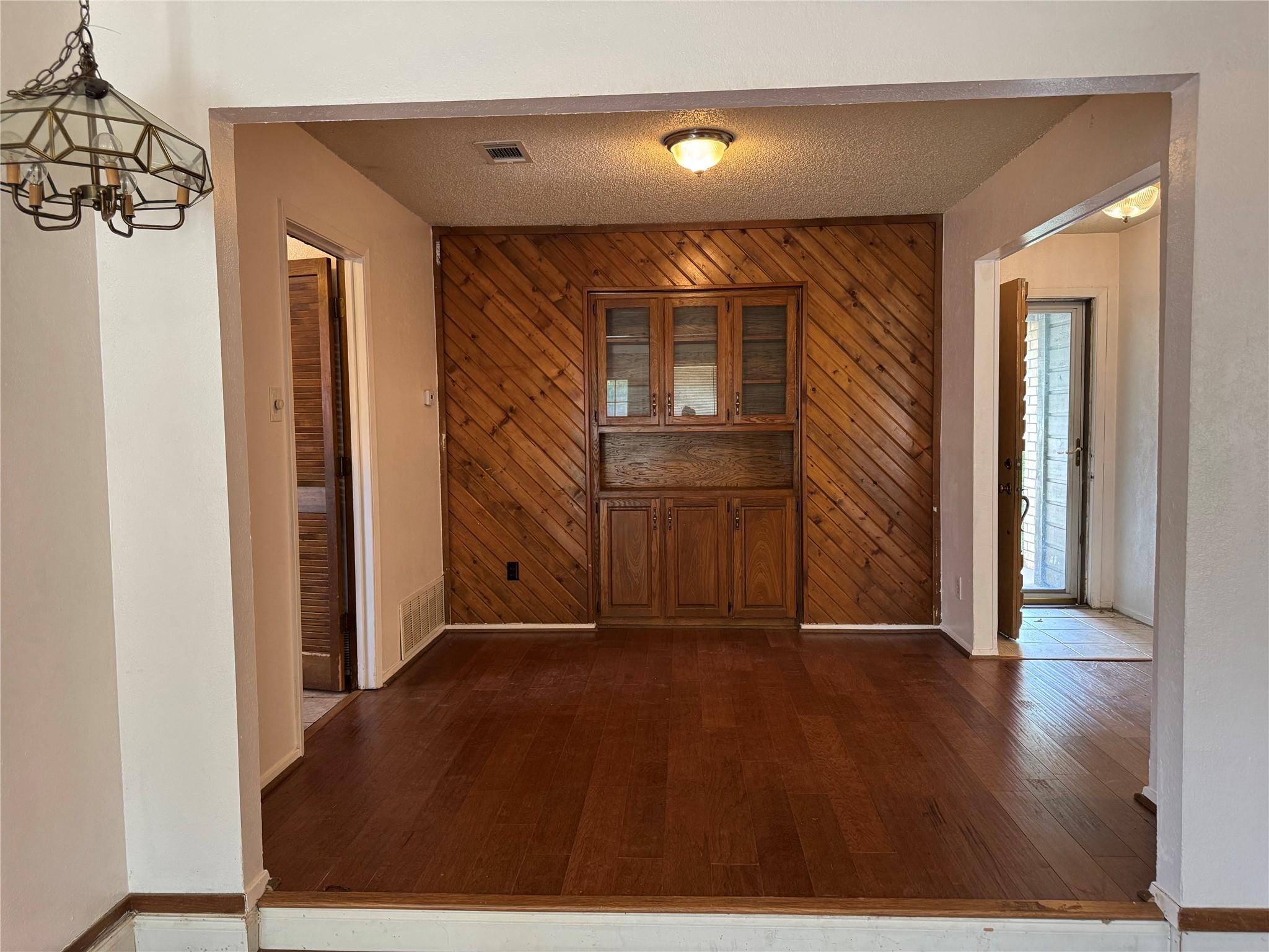 property viewer photo 8