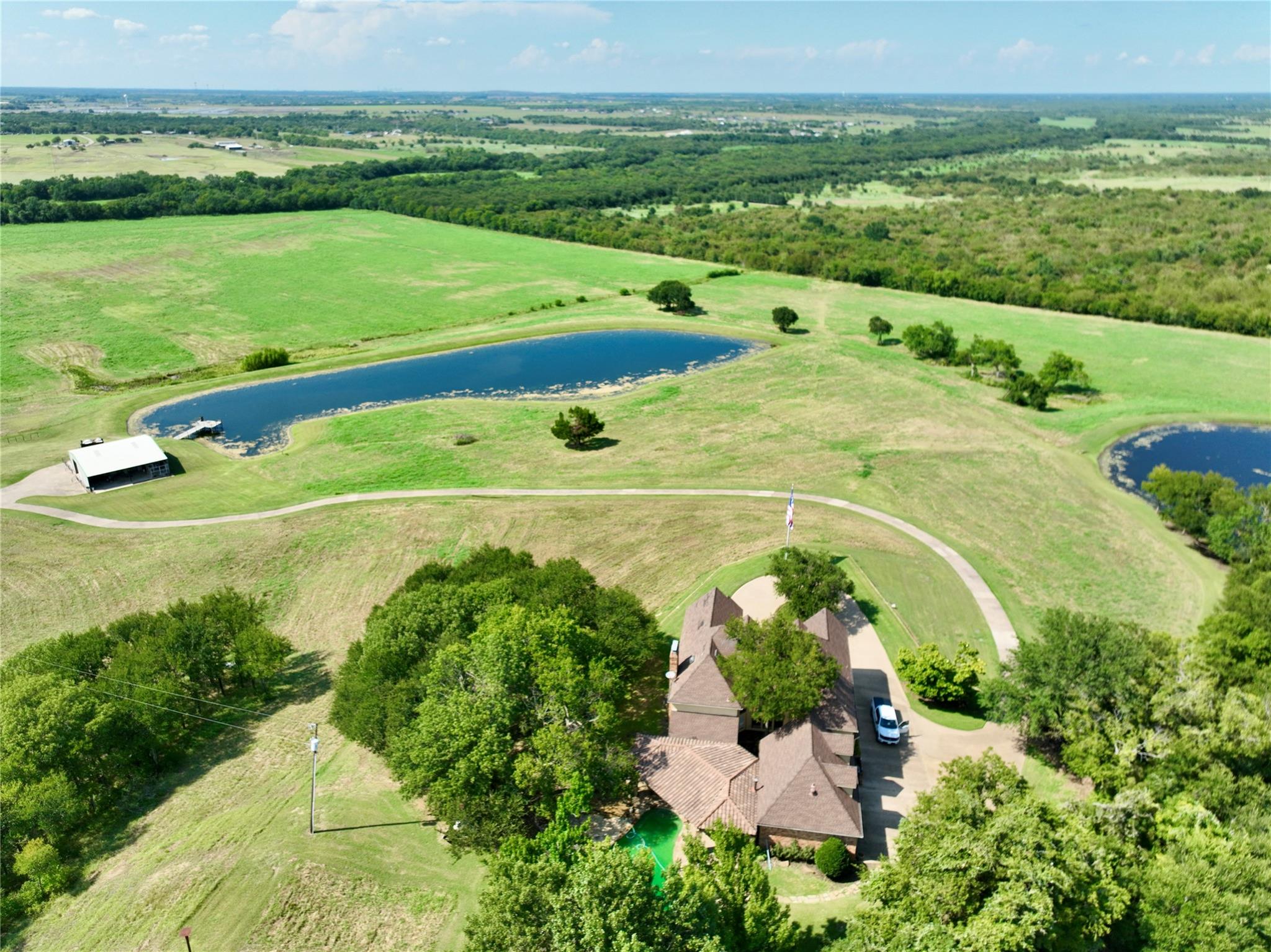 main property photo 8