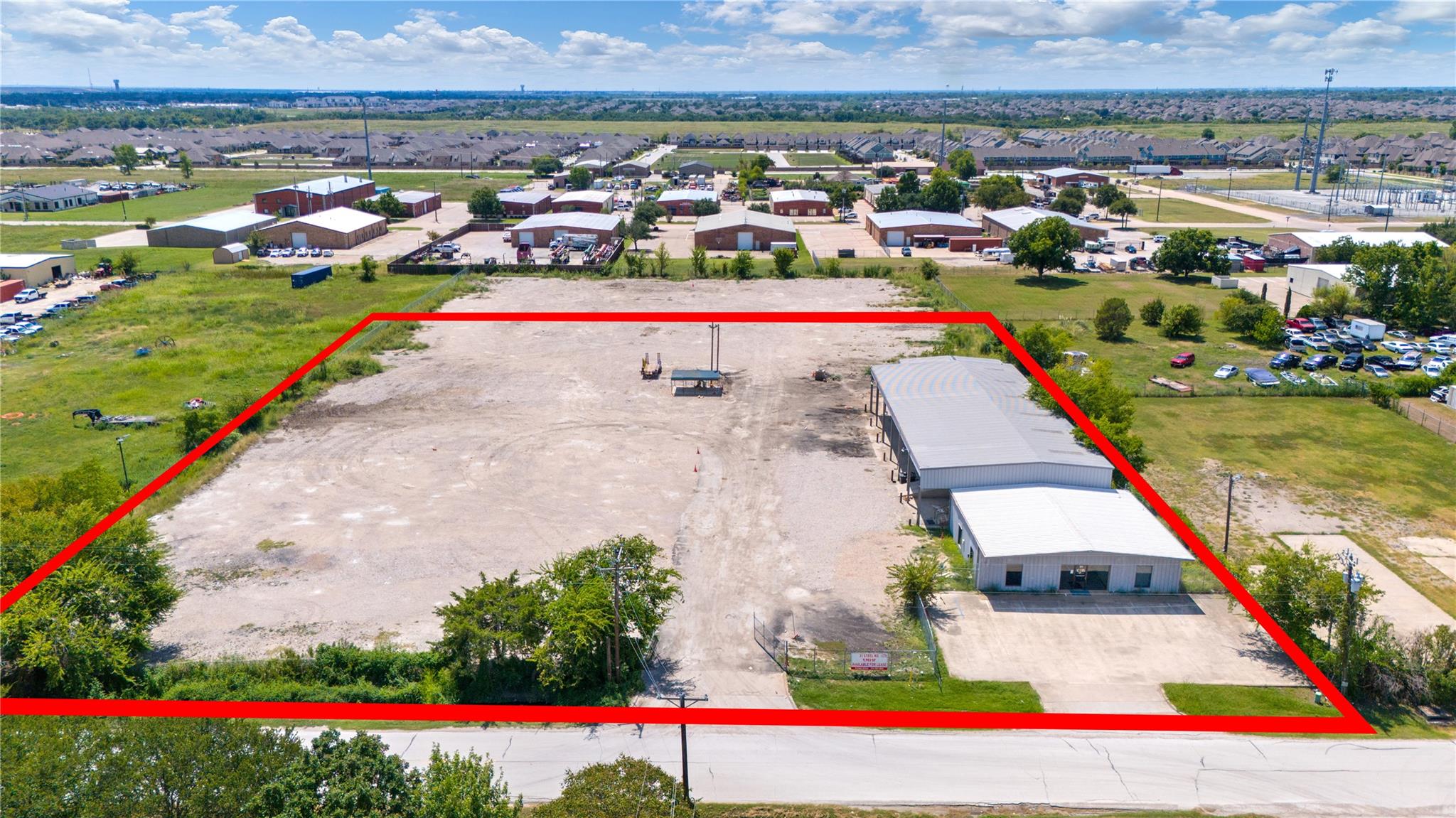 main property photo 3