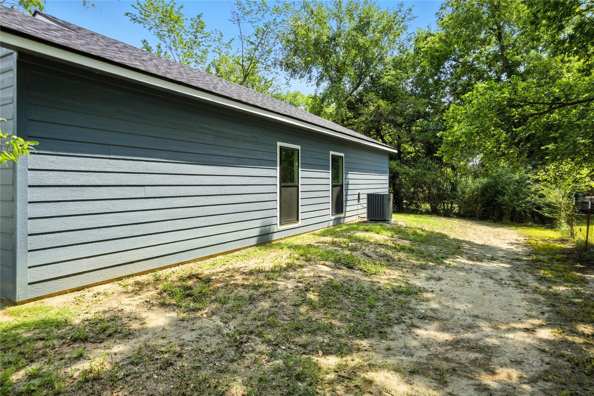 property viewer photo 25