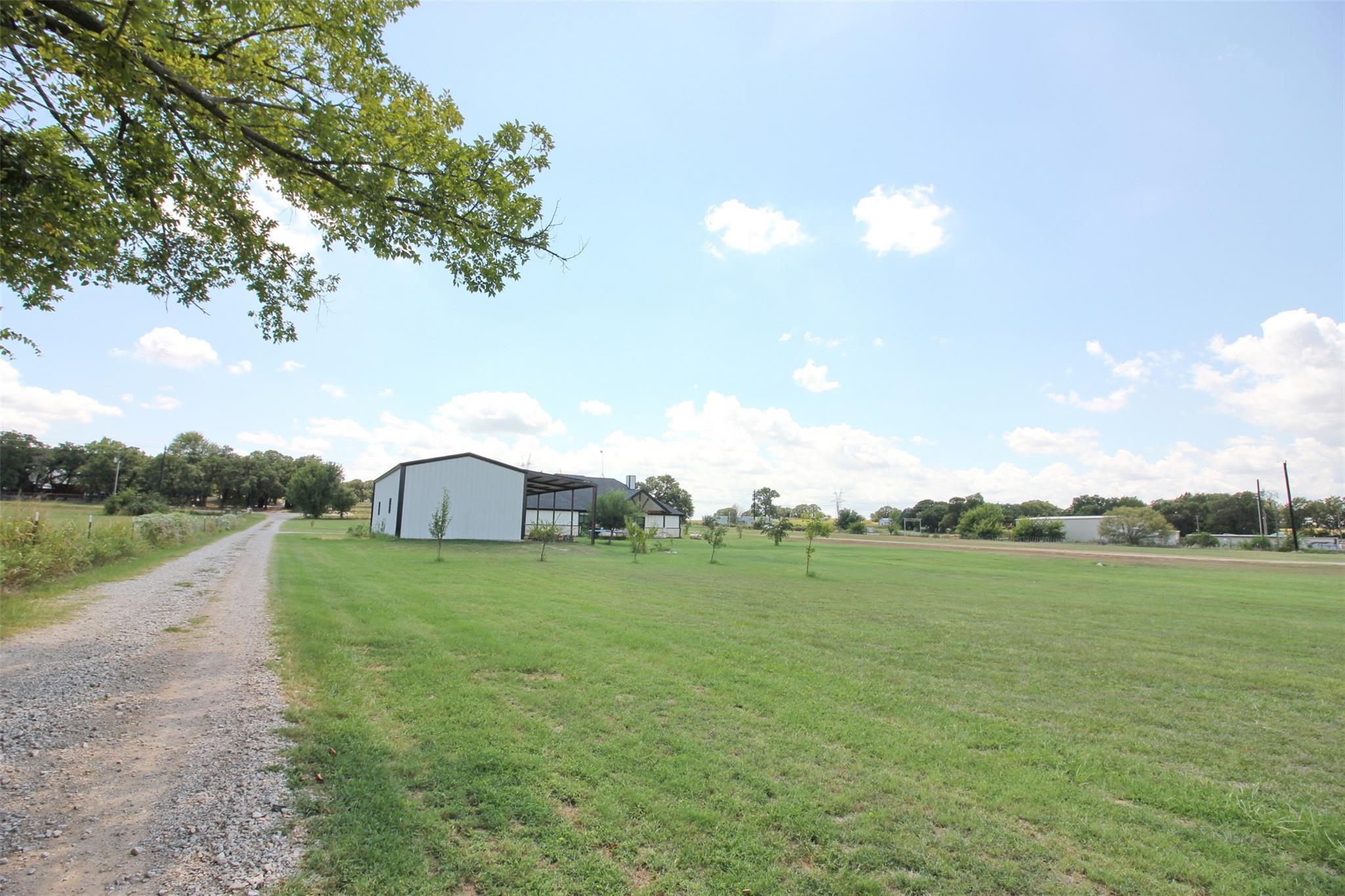 main property photo 35