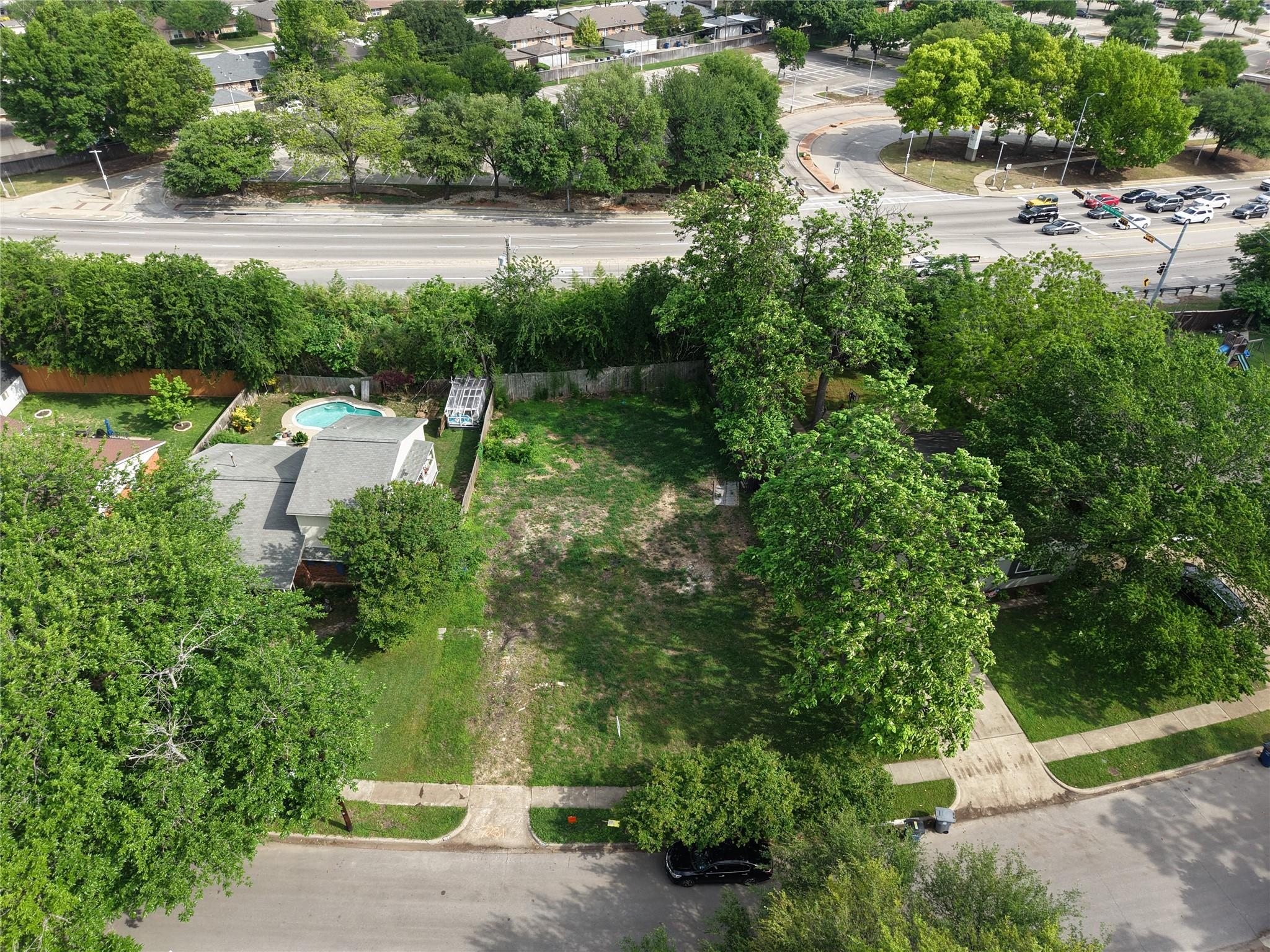 main property photo 8