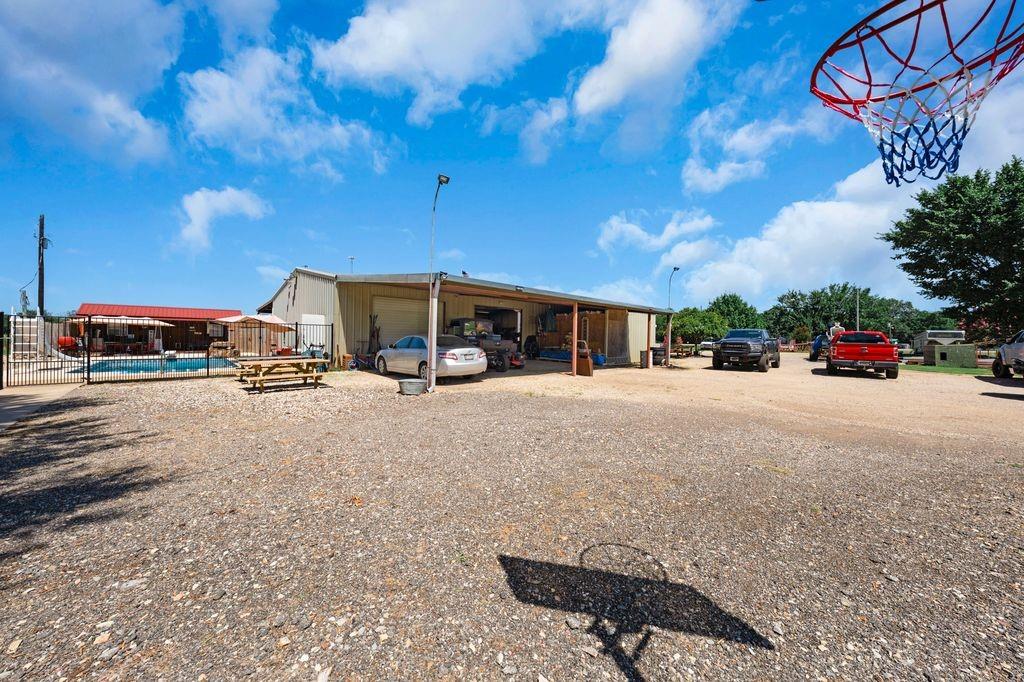 main property photo 32