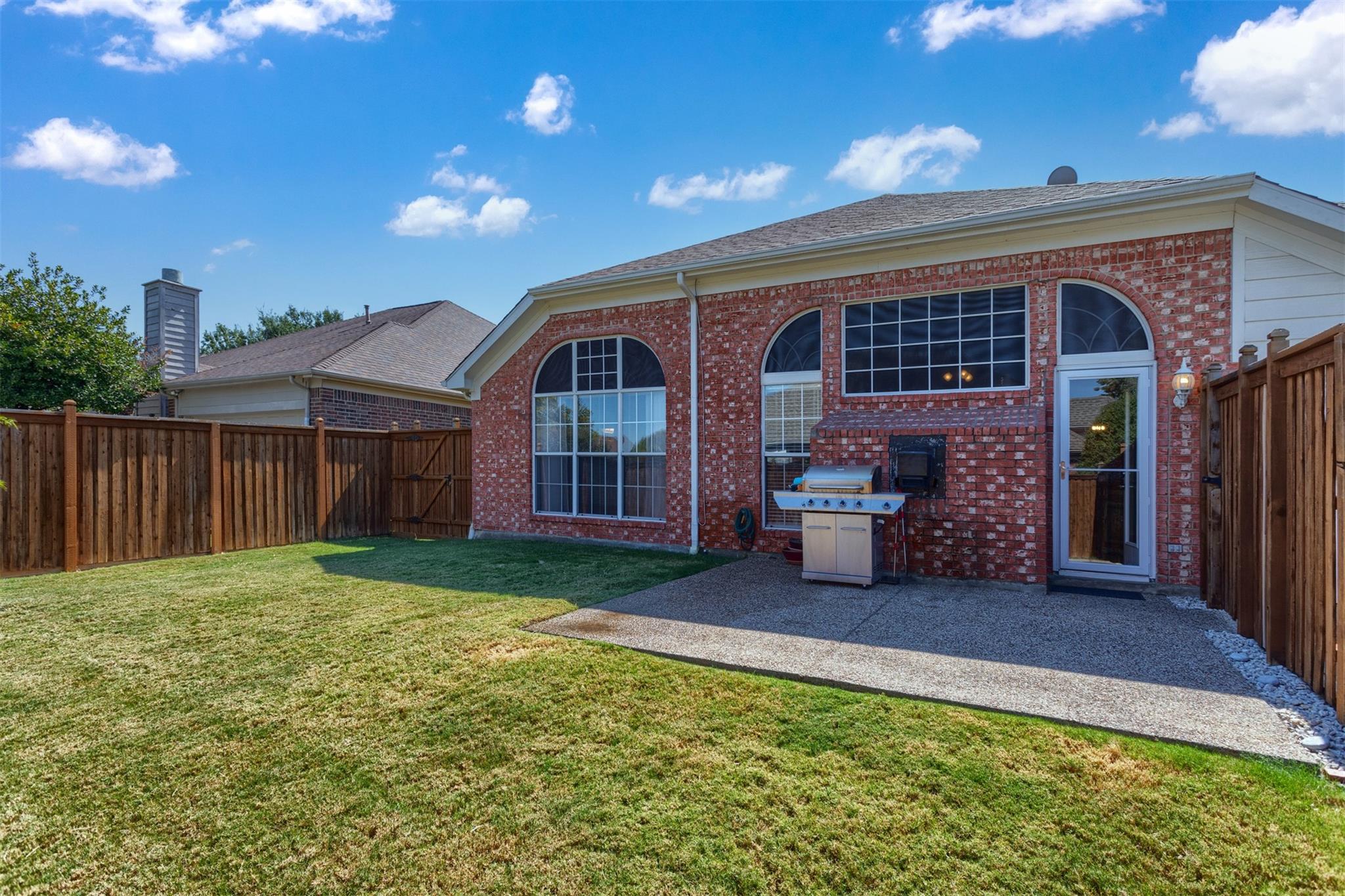 main property photo 17
