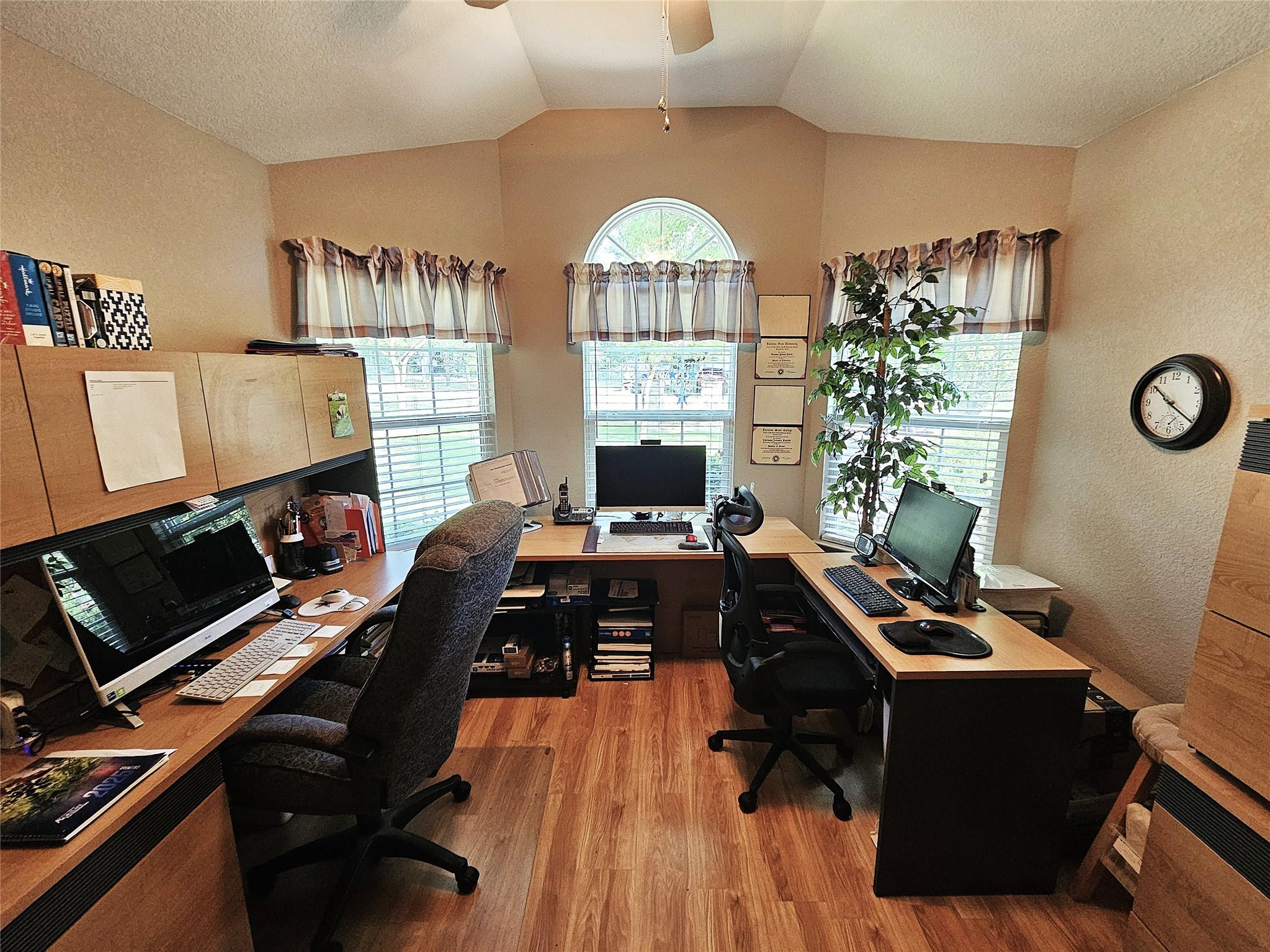 main property photo 18