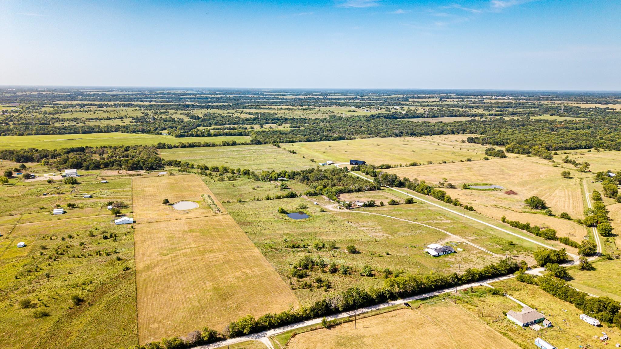 main property photo 11