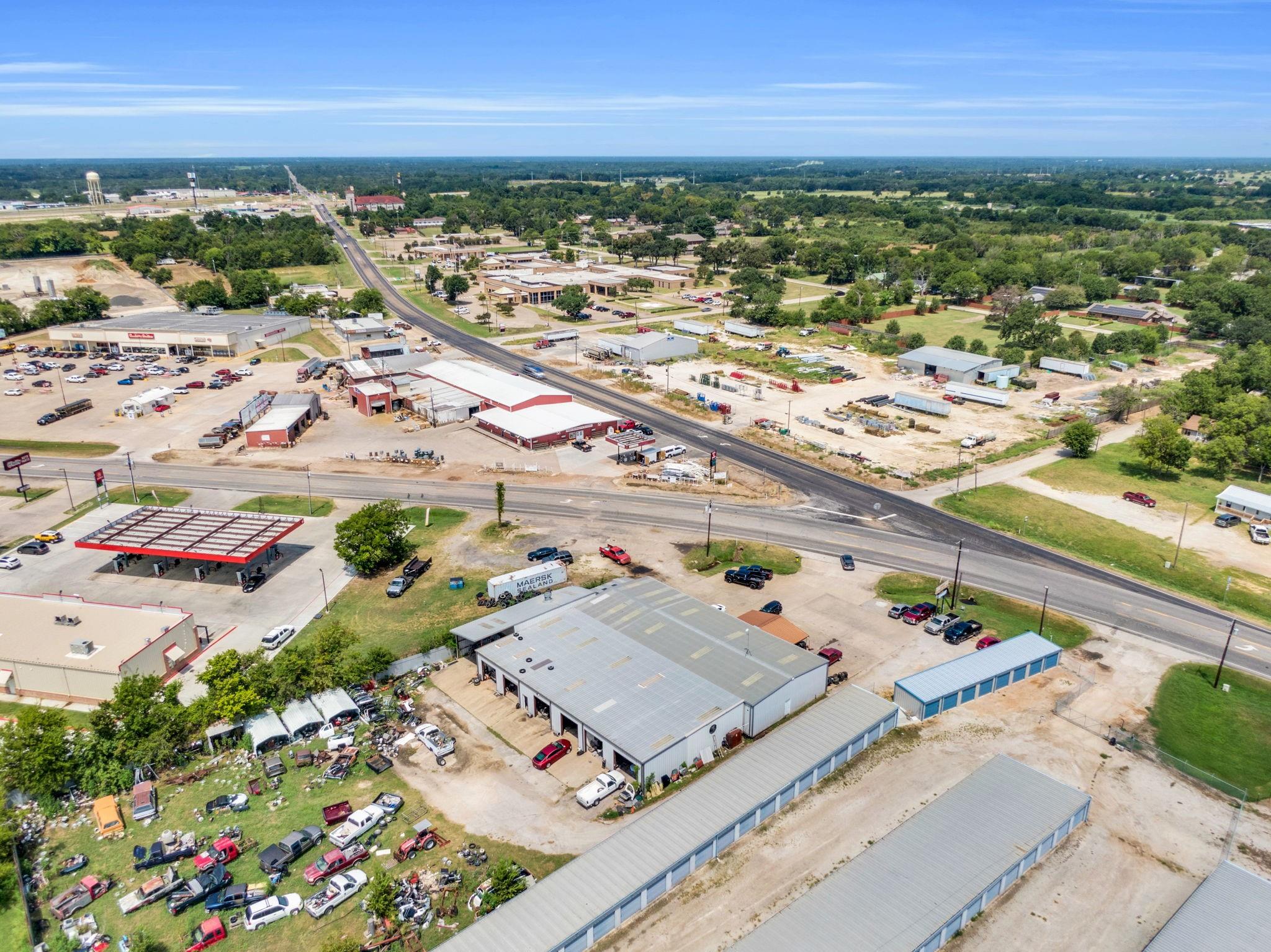 main property photo 4