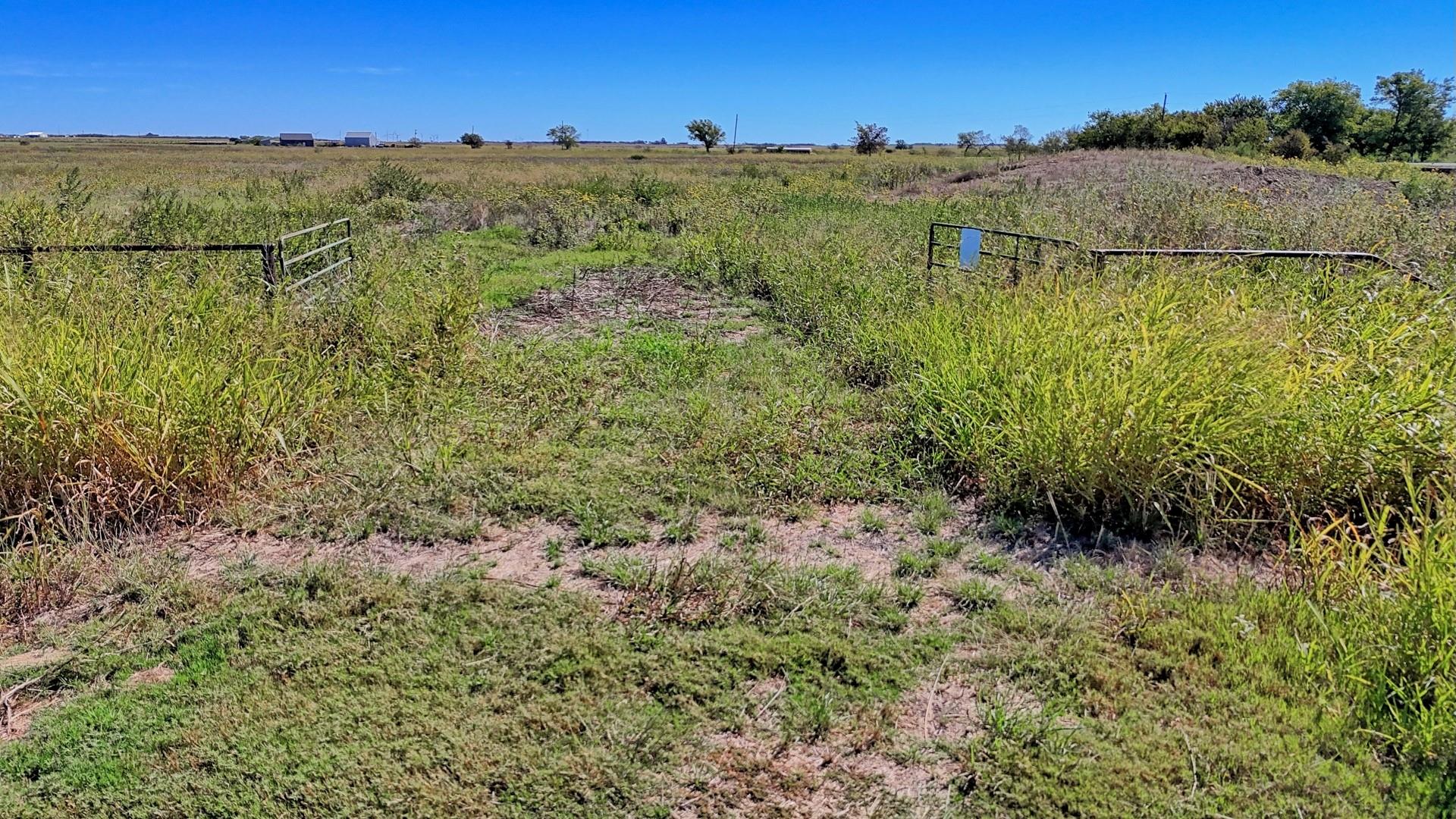 main property photo 11