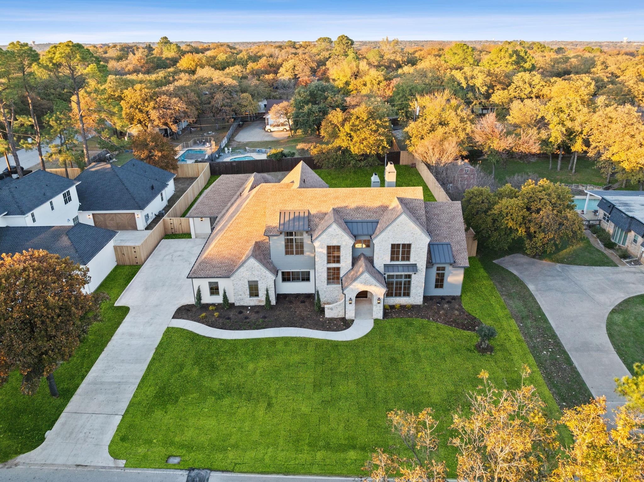 main property photo 2