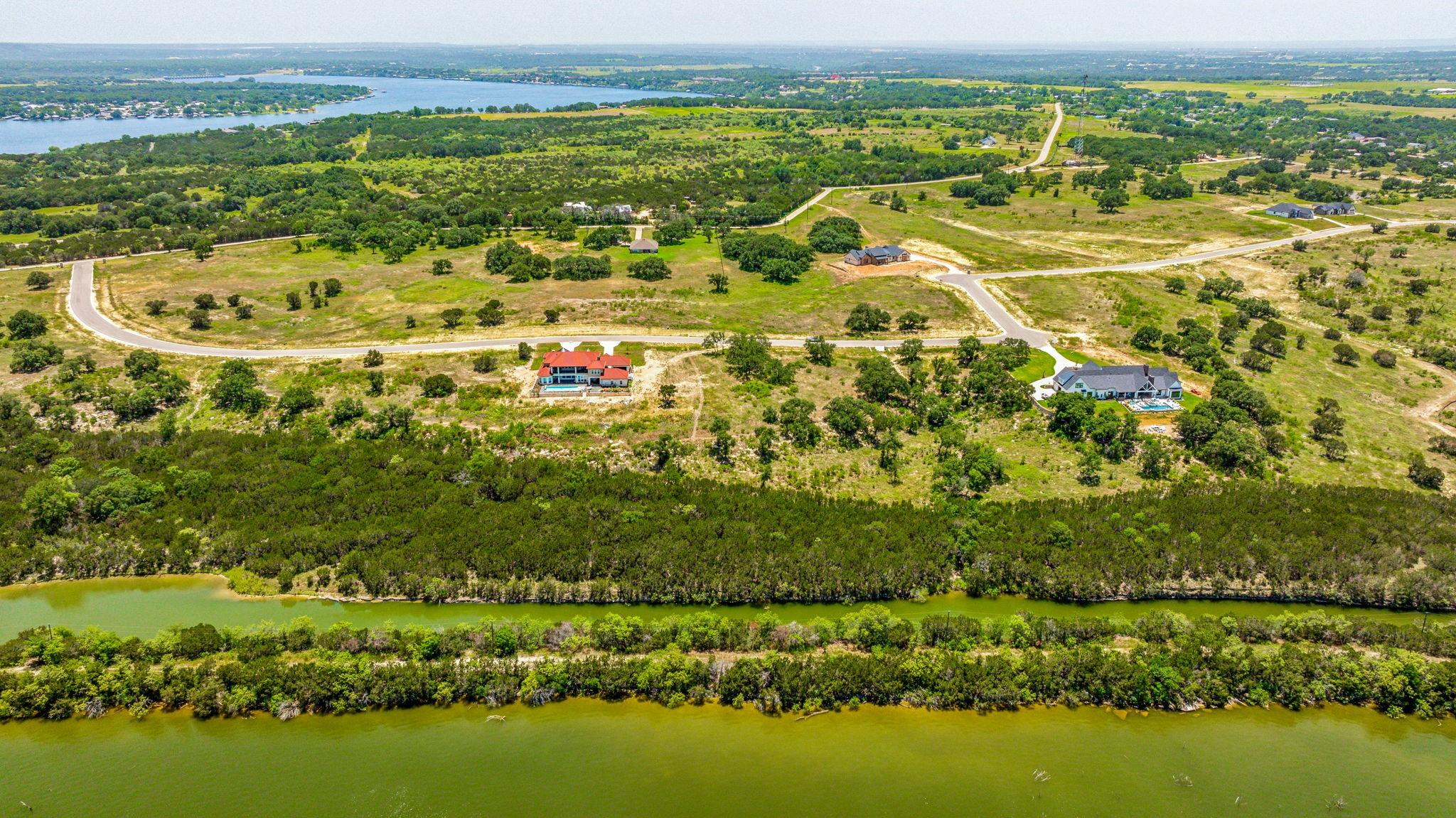main property photo 38