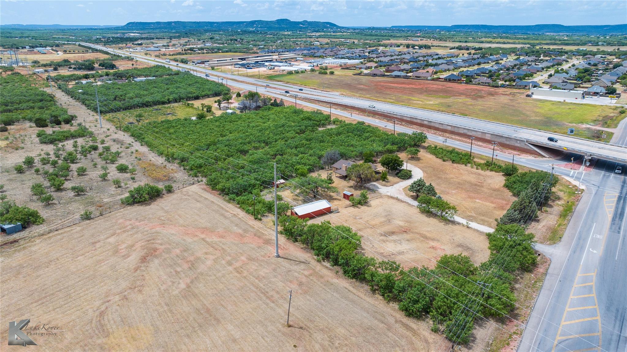 main property photo 11