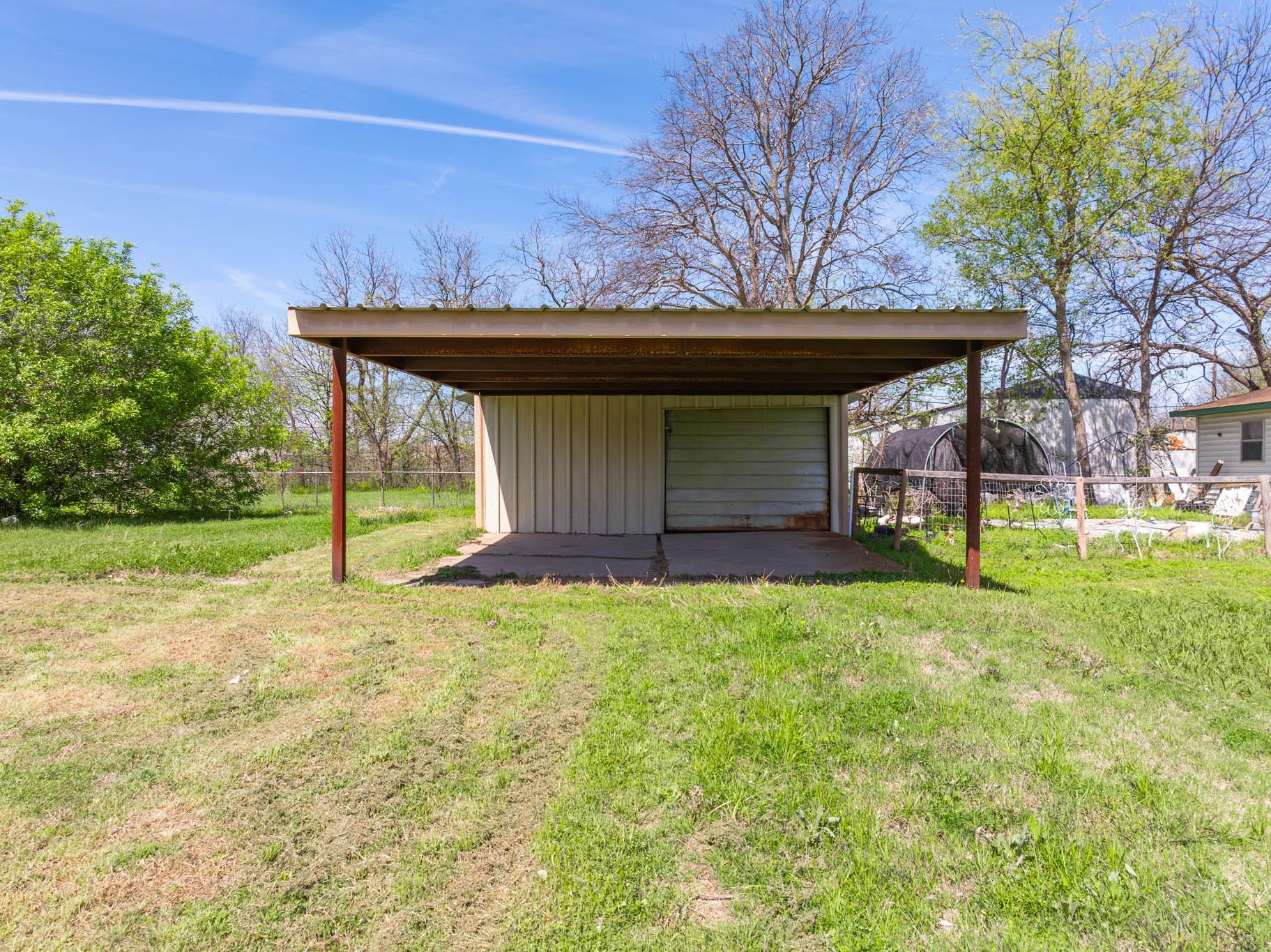 main property photo 3