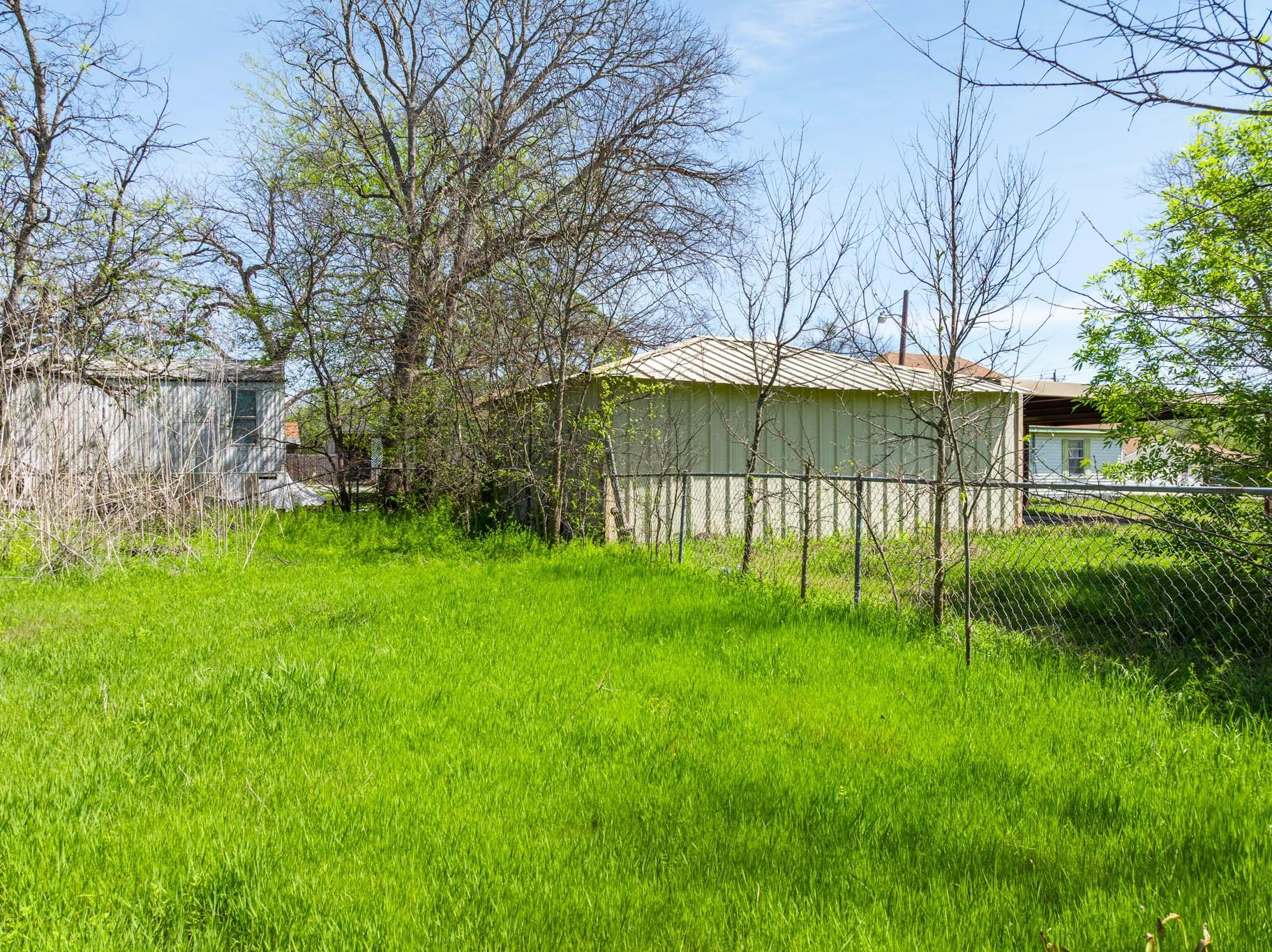 main property photo 6