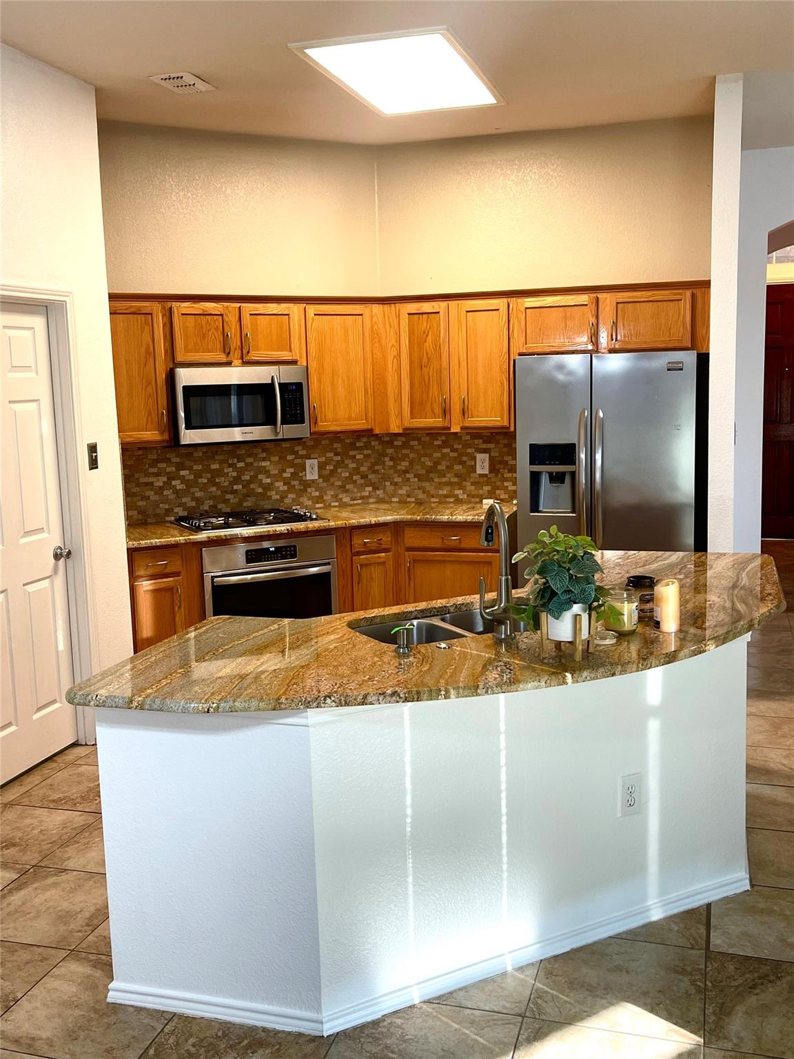 property viewer photo 3