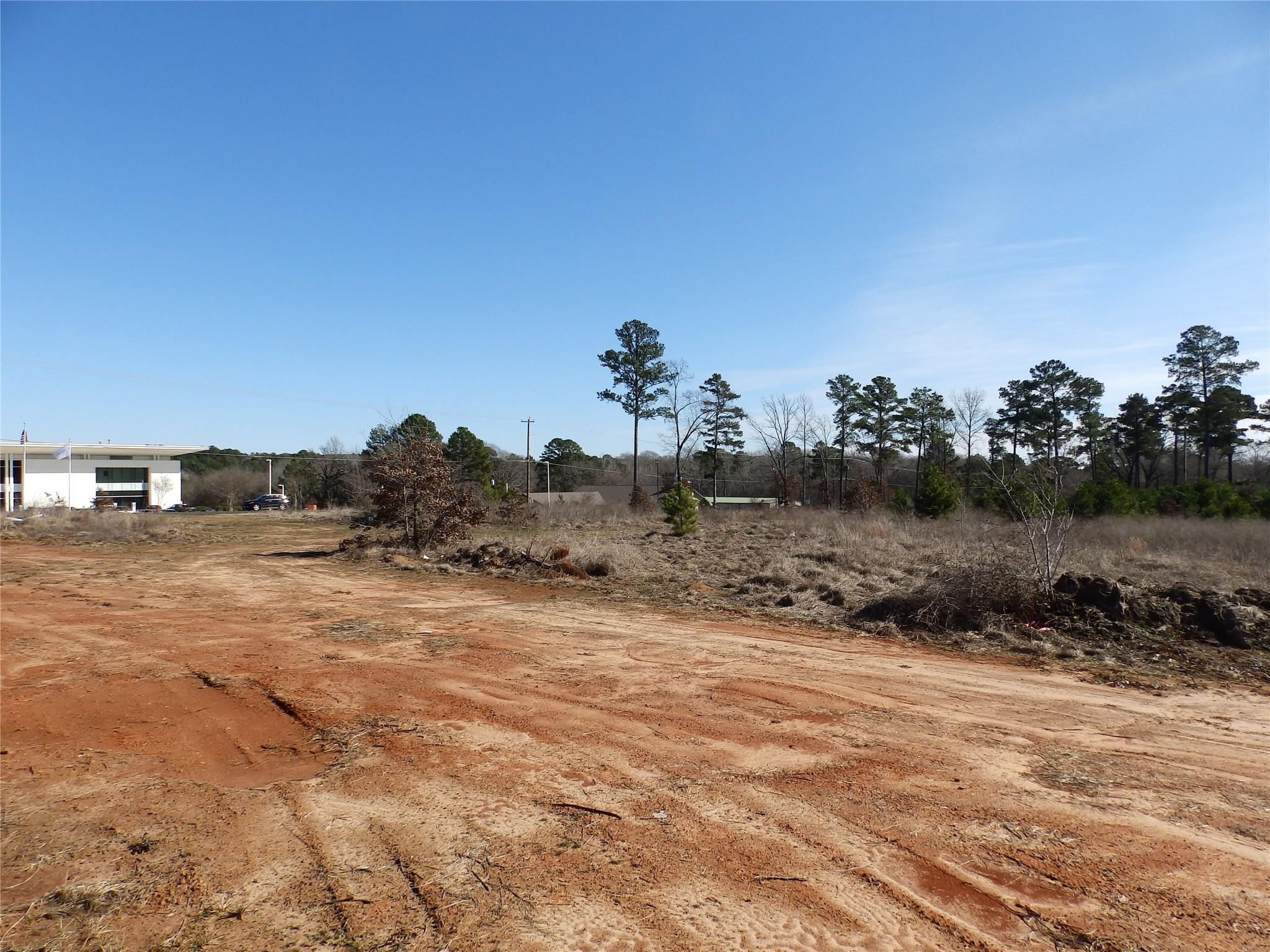 main property photo 10