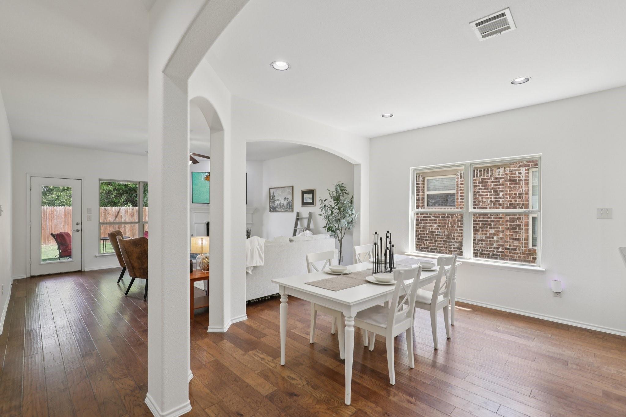 property viewer photo 4