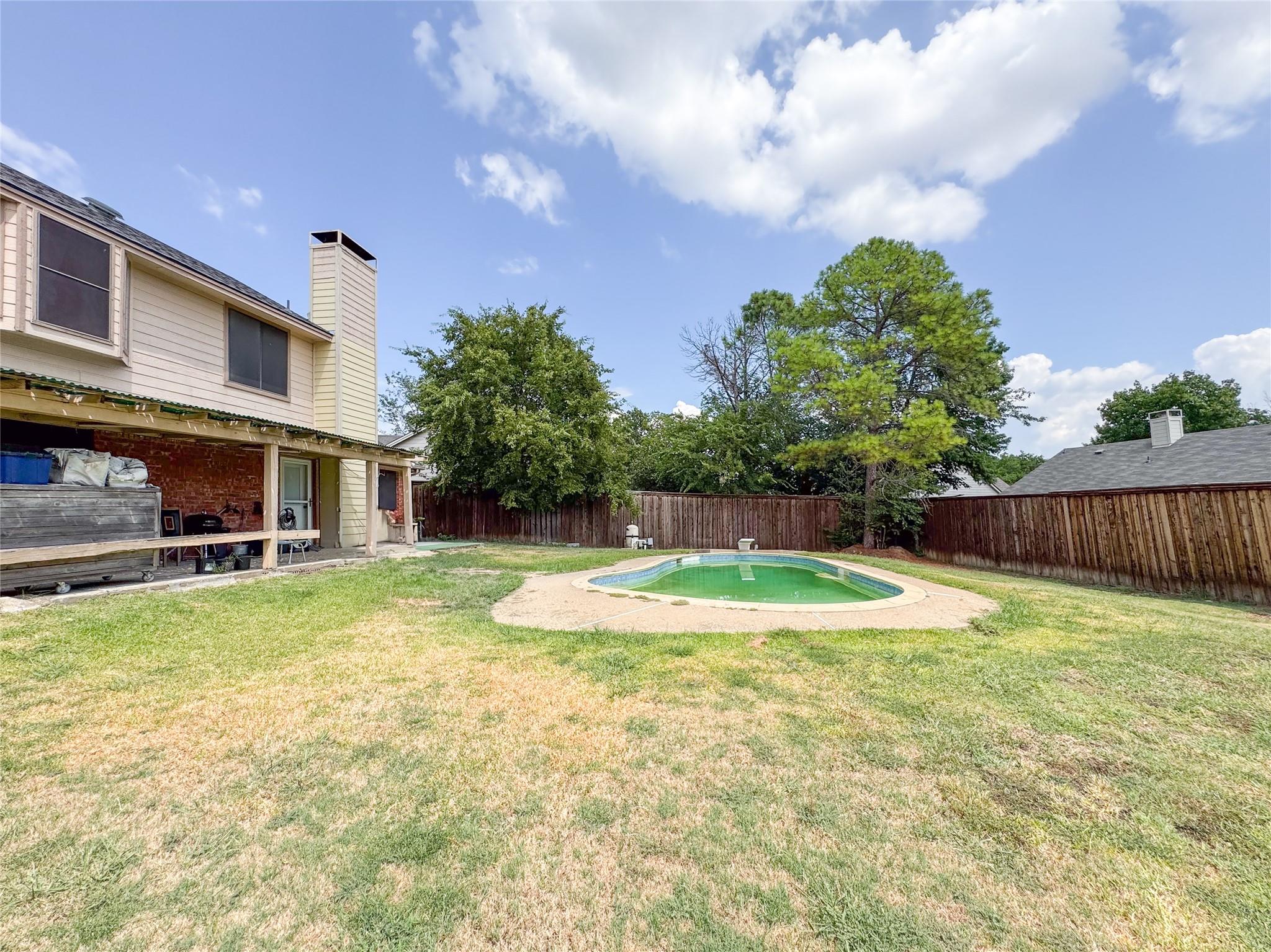 main property photo 4