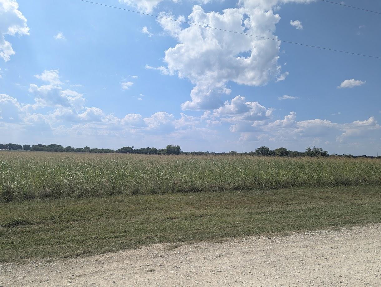 main property photo 9