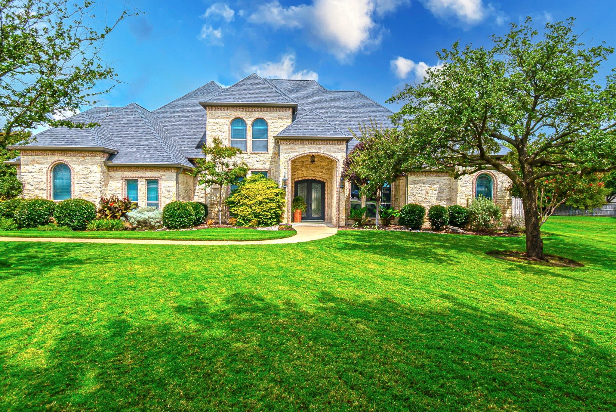 main property photo 3