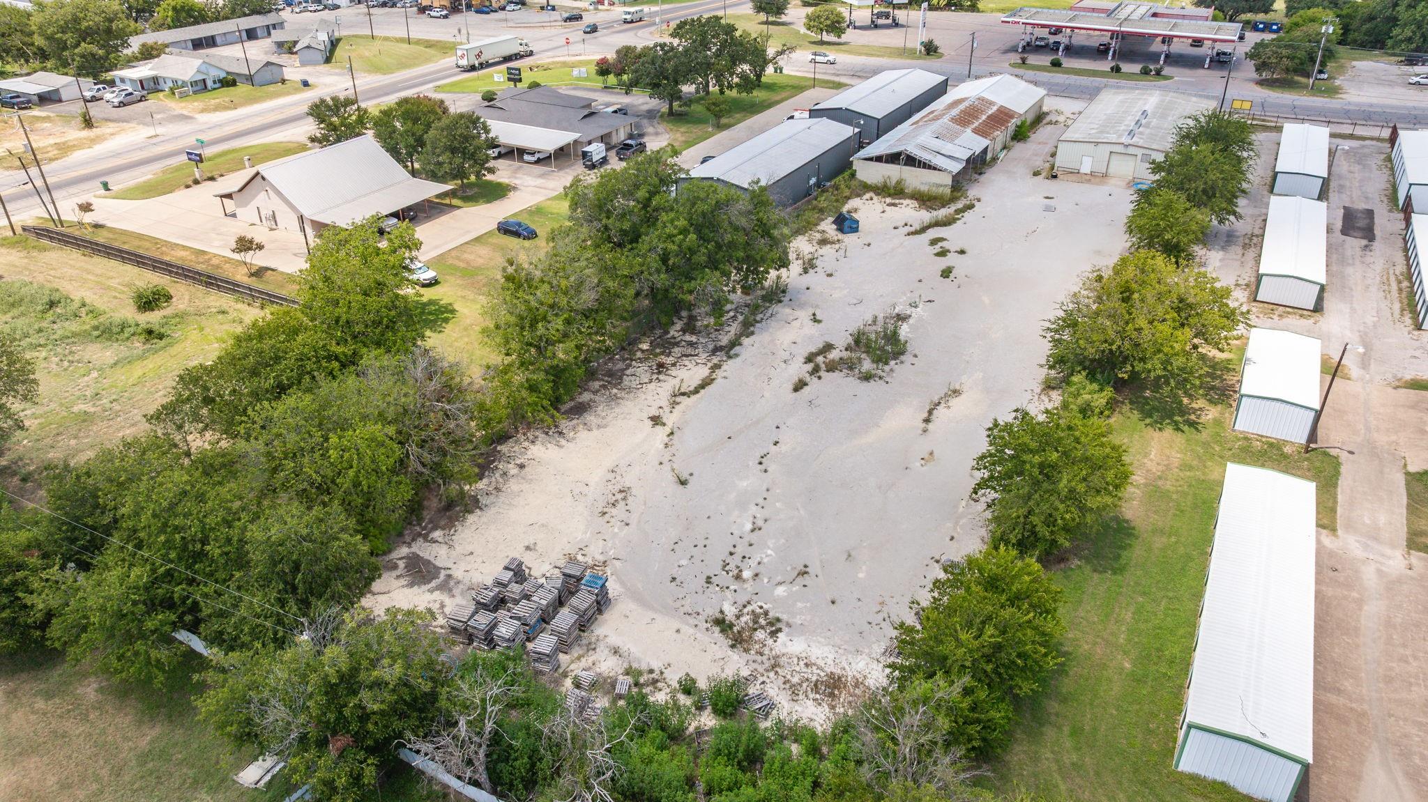 main property photo 34