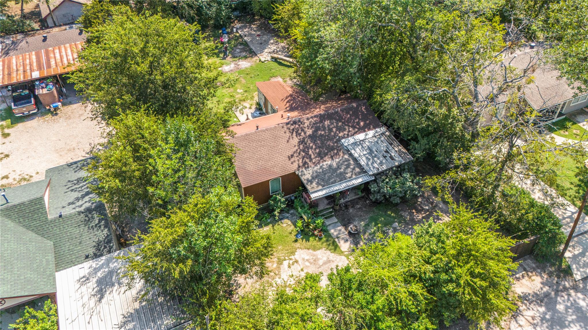 main property photo 10