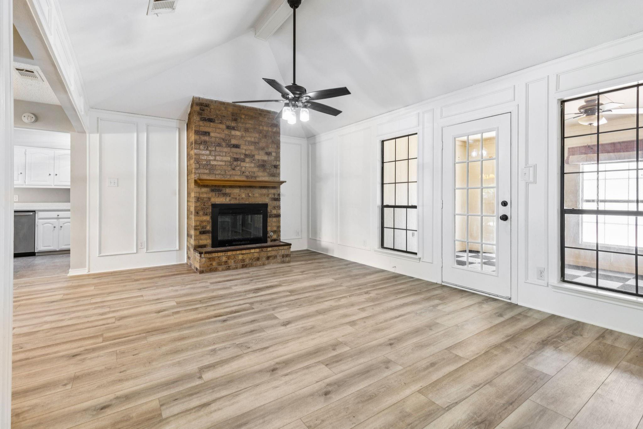 property viewer photo 8