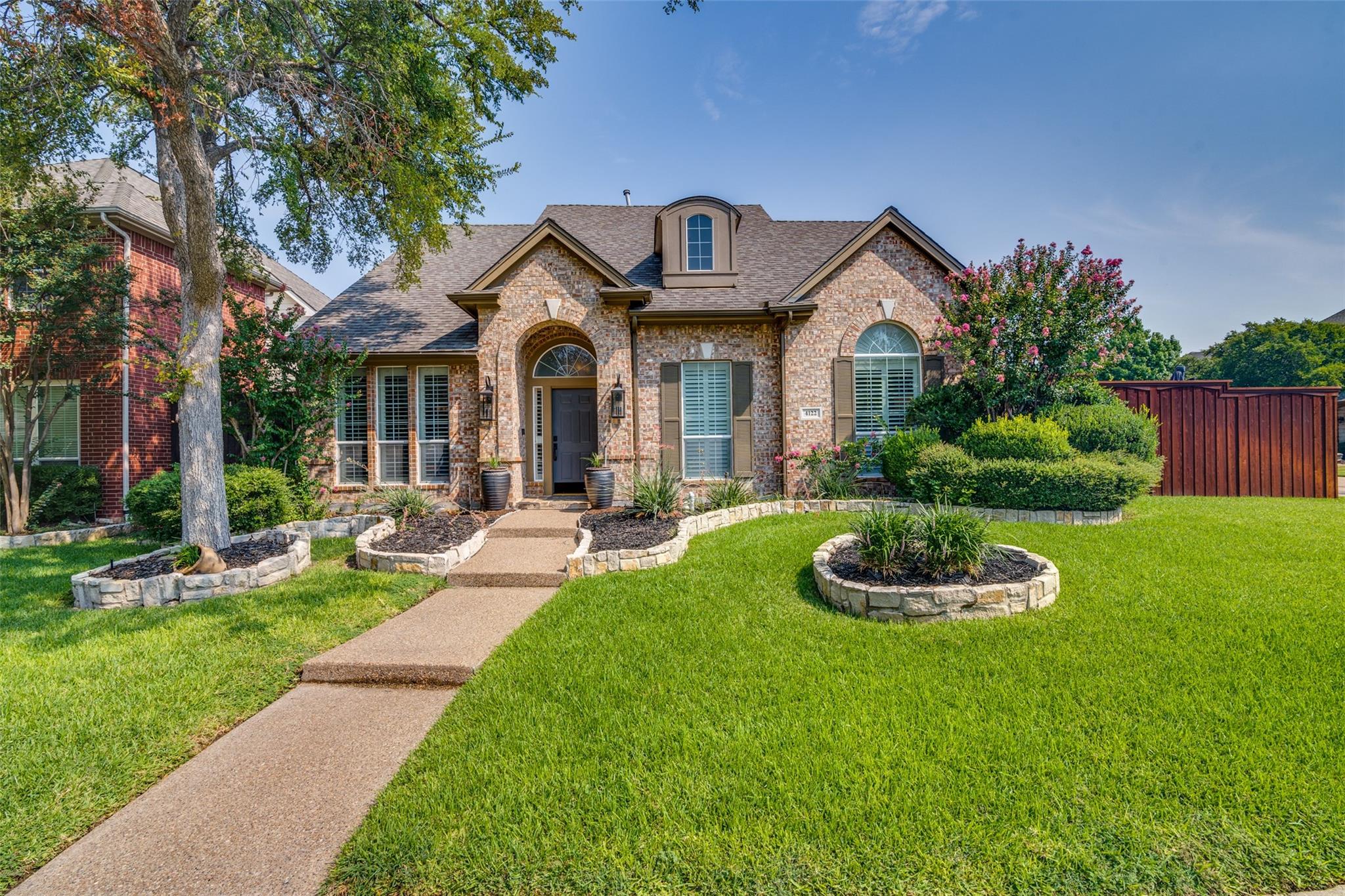 property viewer photo 1