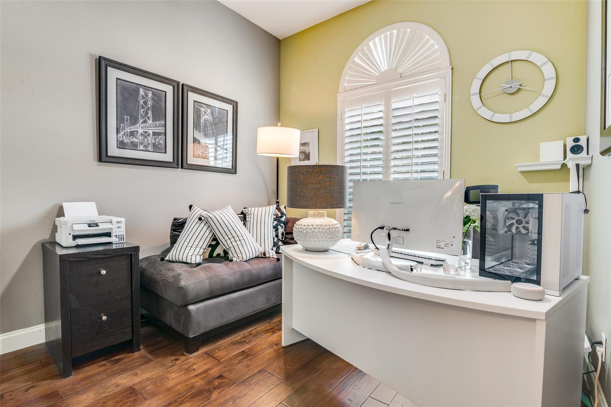 property viewer photo 23
