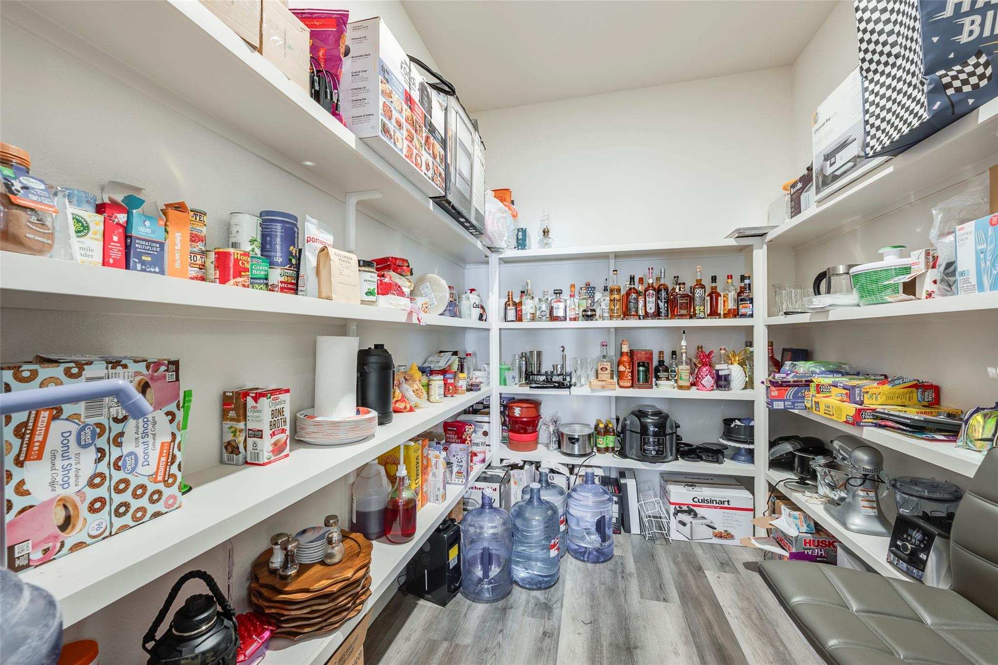 main property photo 4