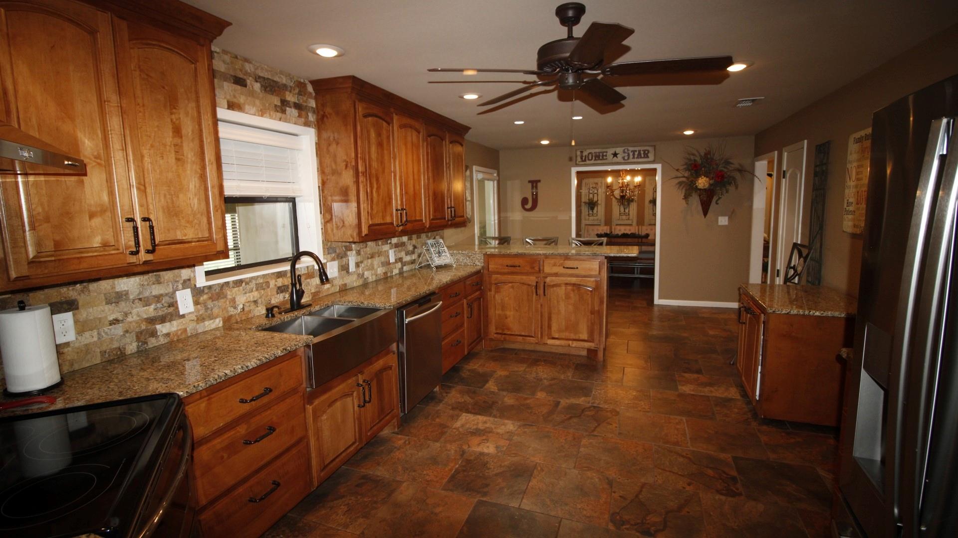 main property photo 15
