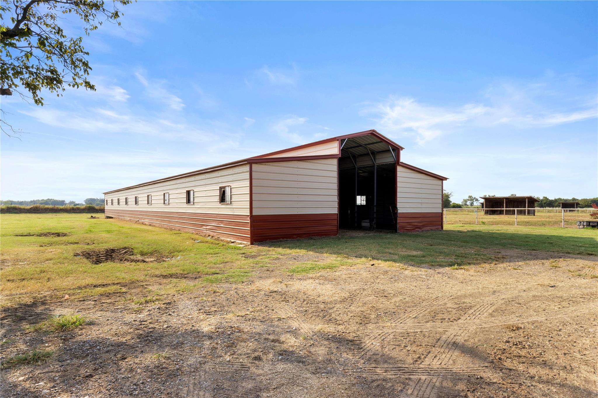 main property photo 31