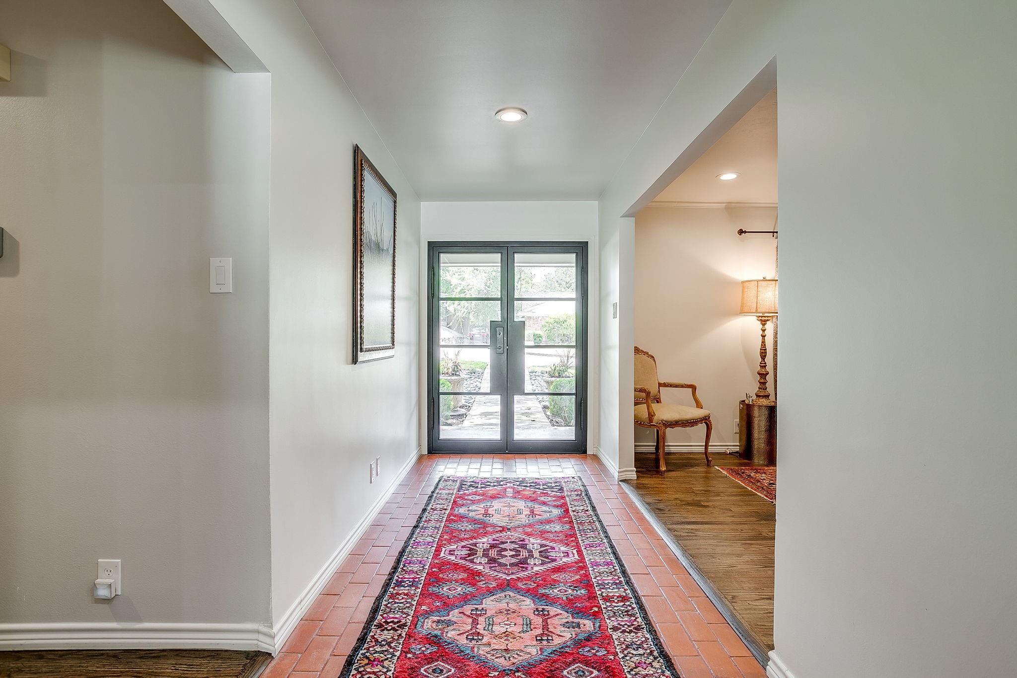 property viewer photo 4