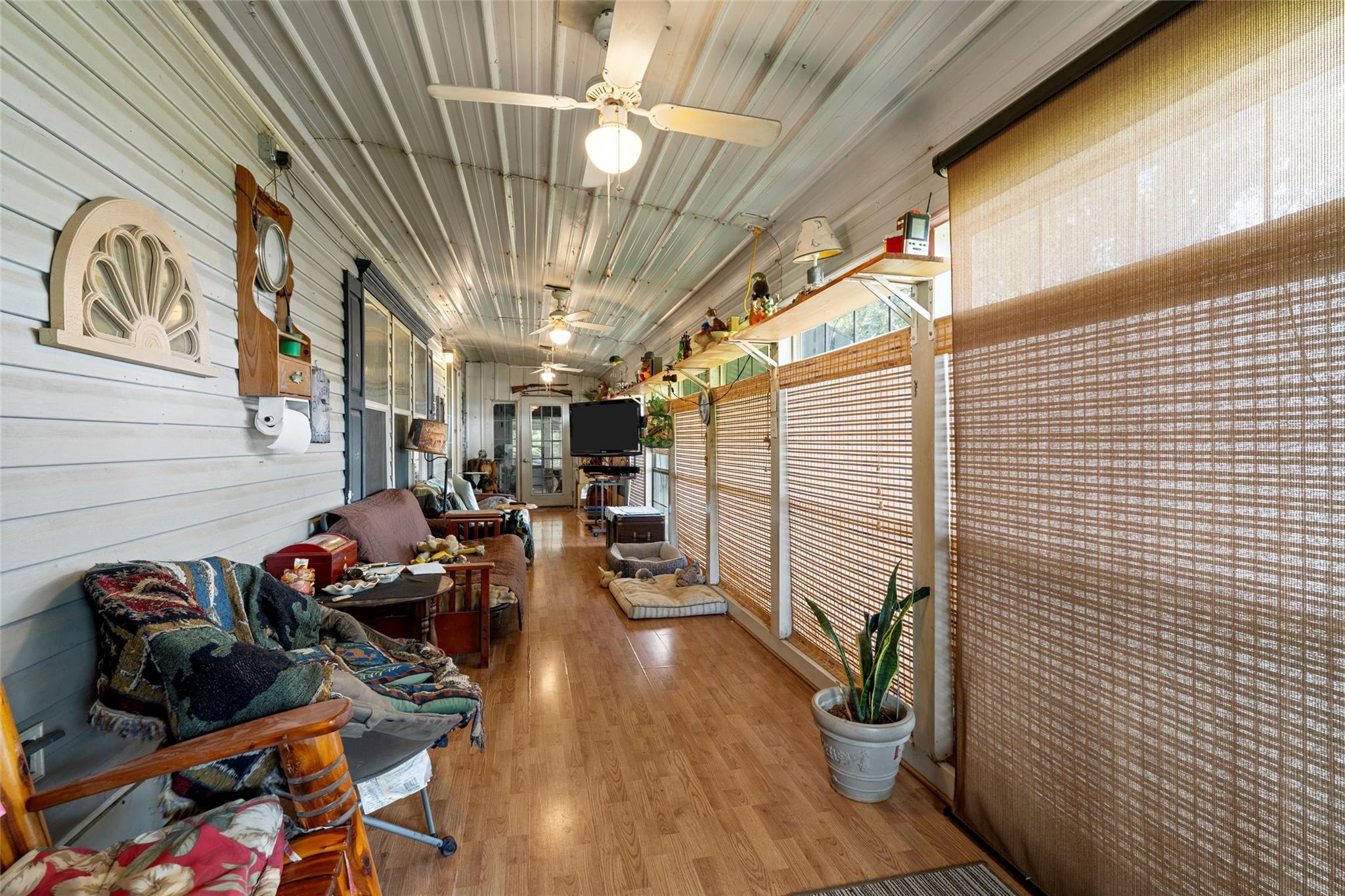 main property photo 27