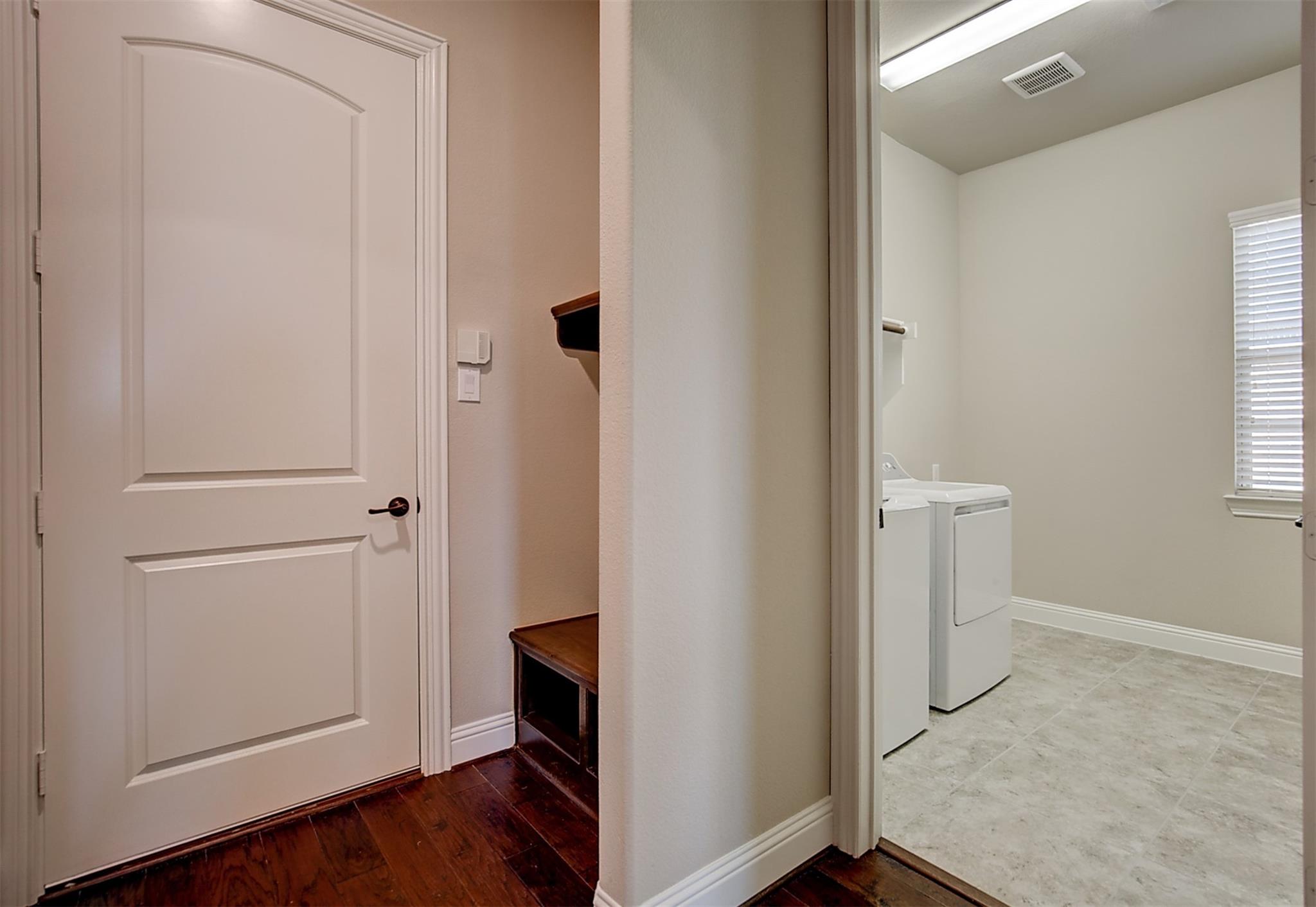 property viewer photo 6