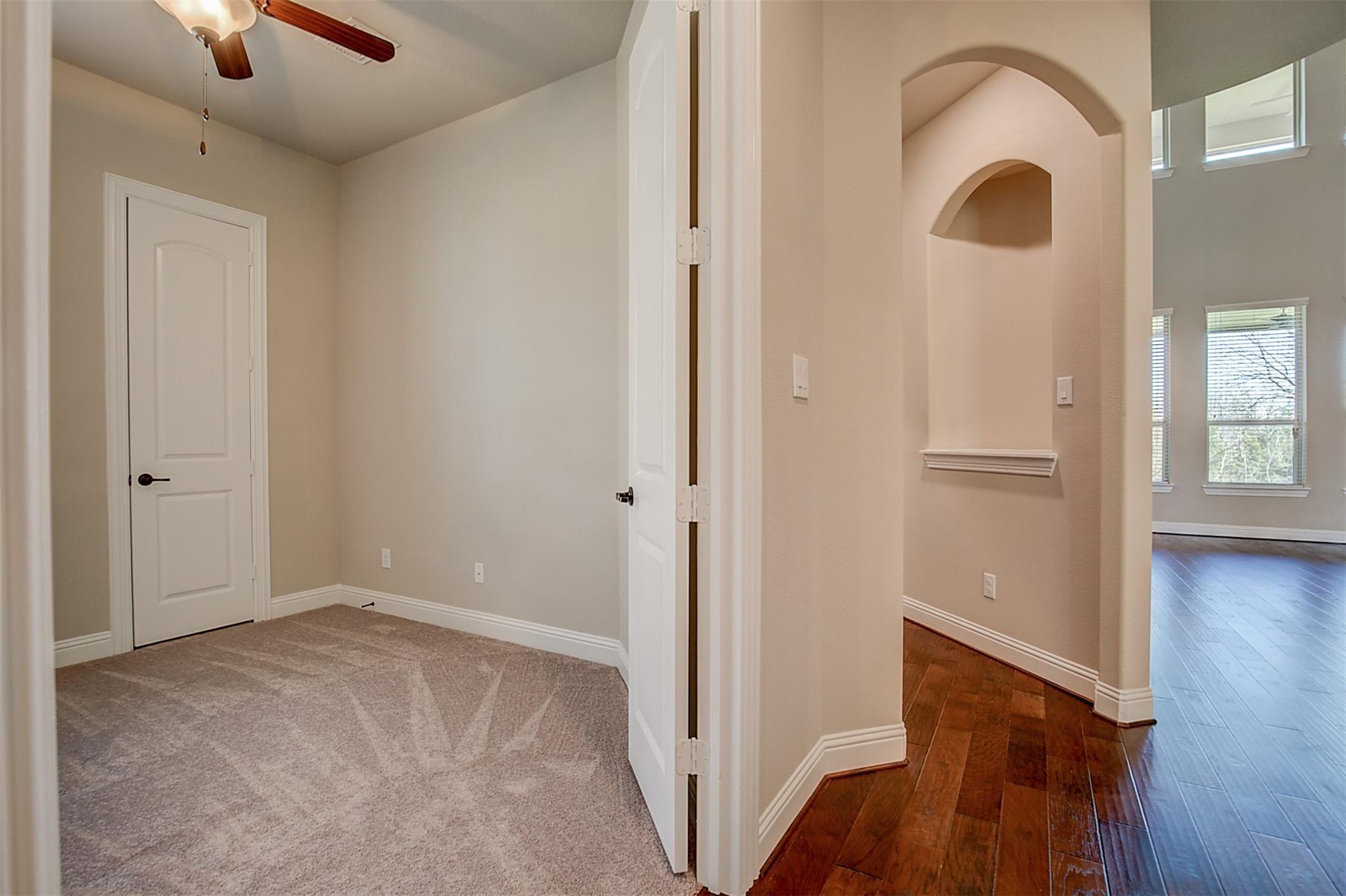 property viewer photo 7