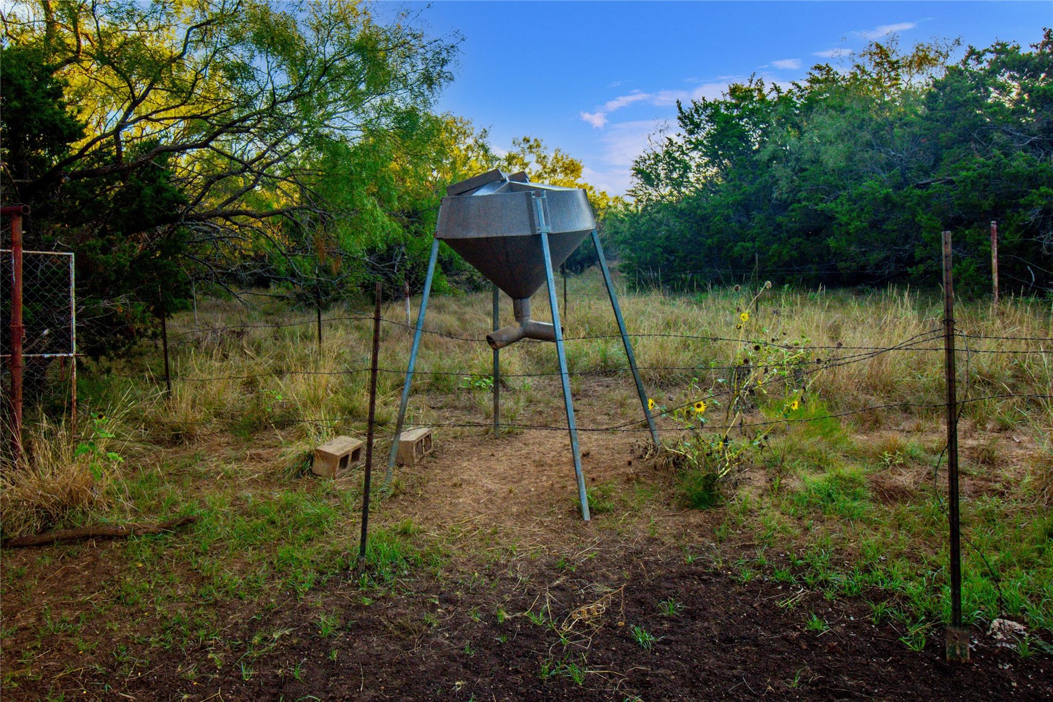 main property photo 8