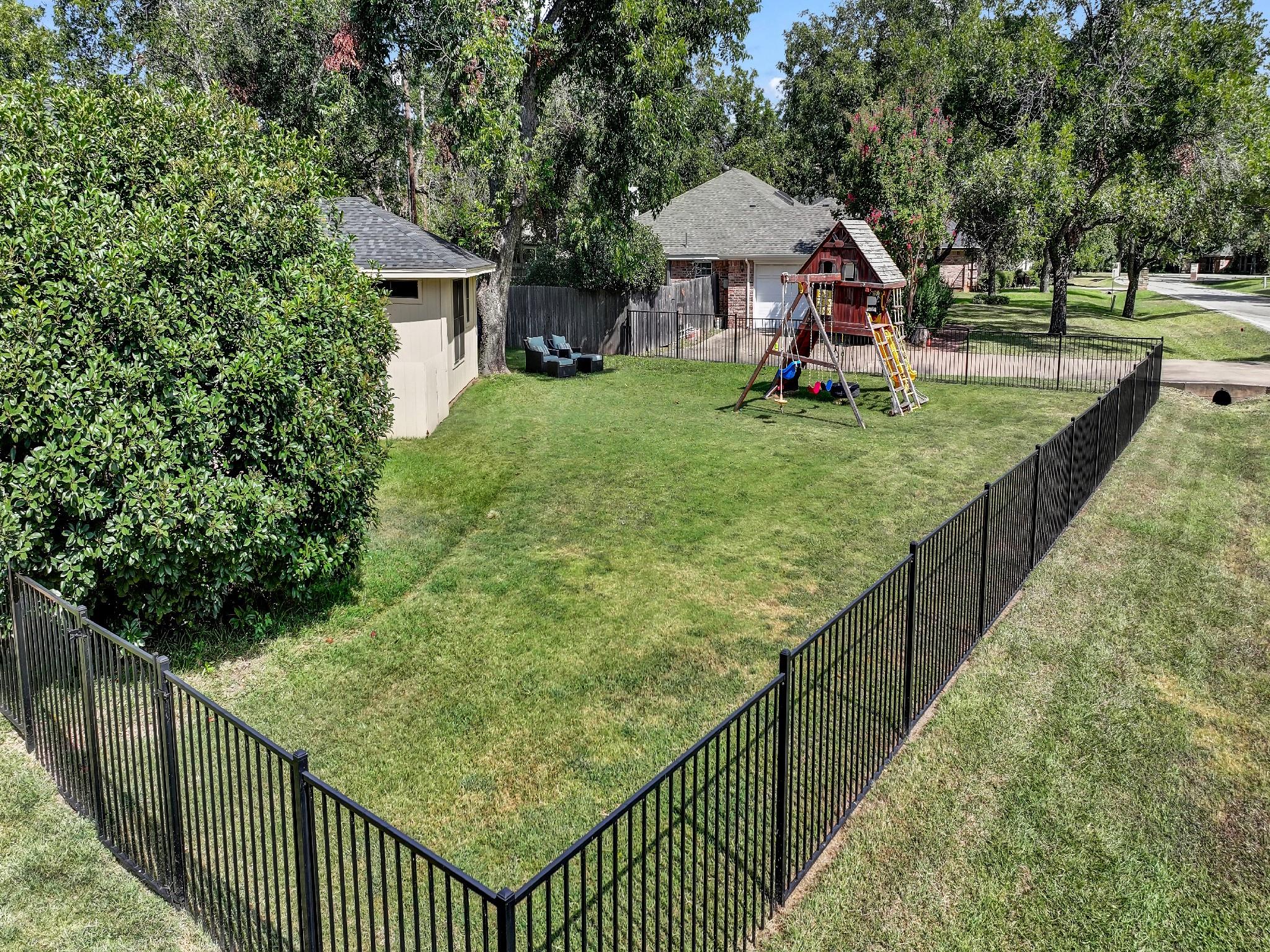 main property photo 34