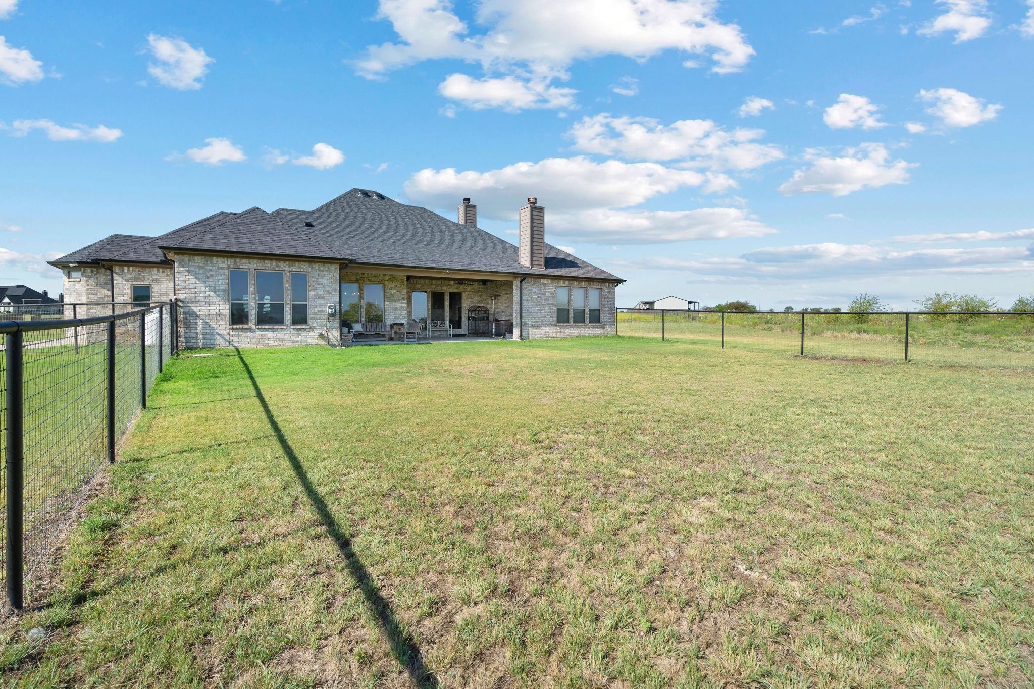 main property photo 39