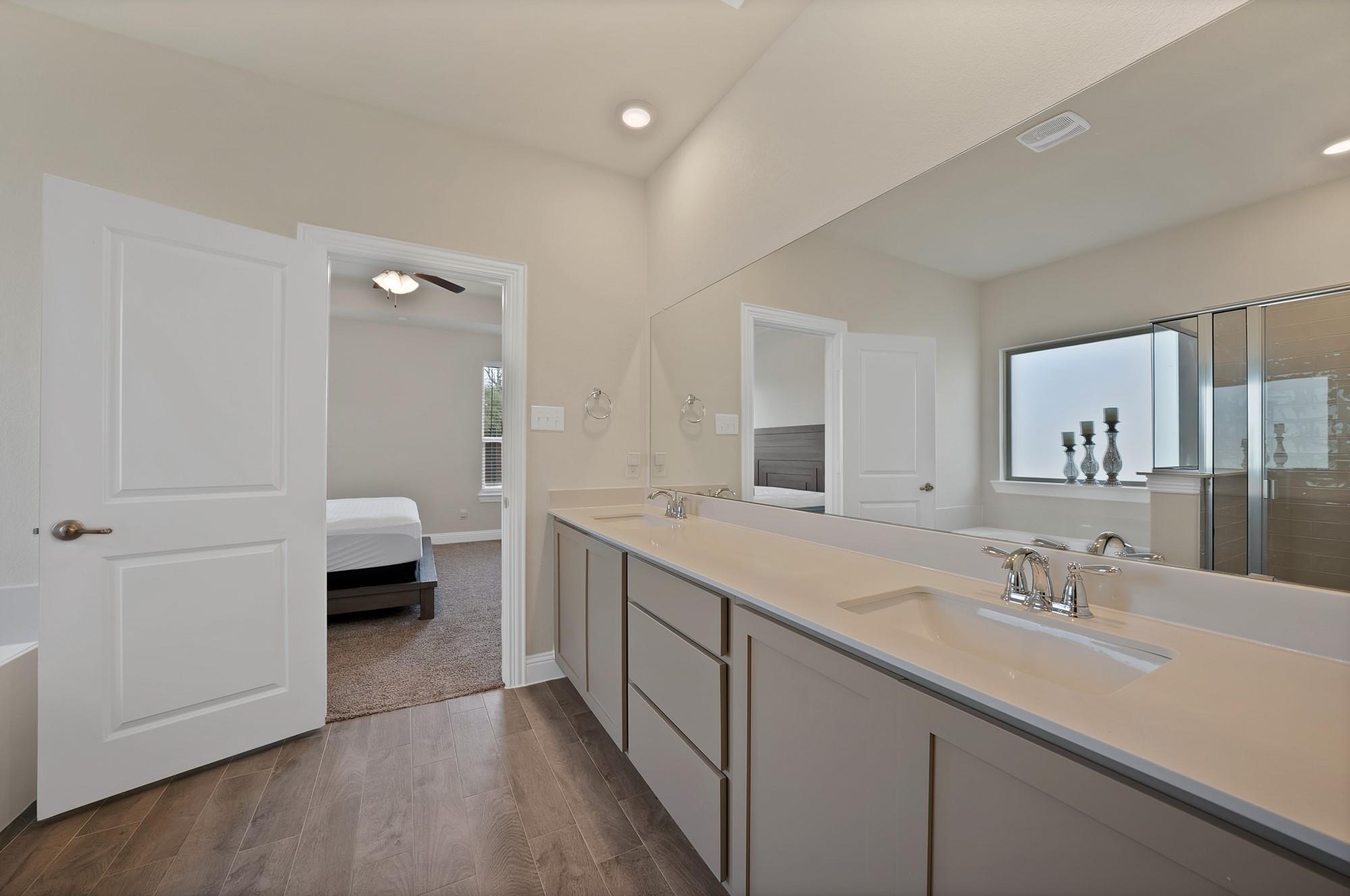 property viewer photo 12