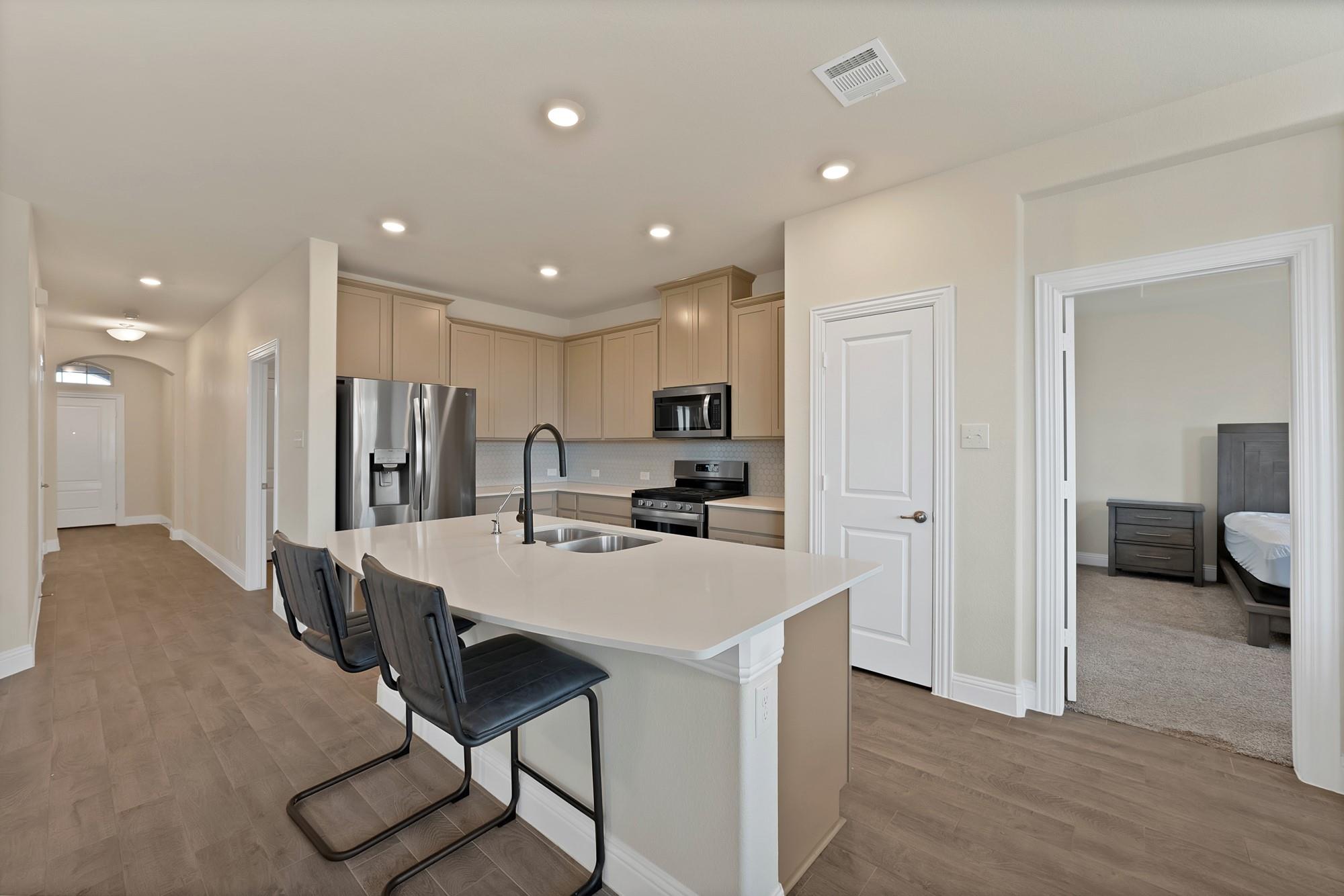 property viewer photo 3