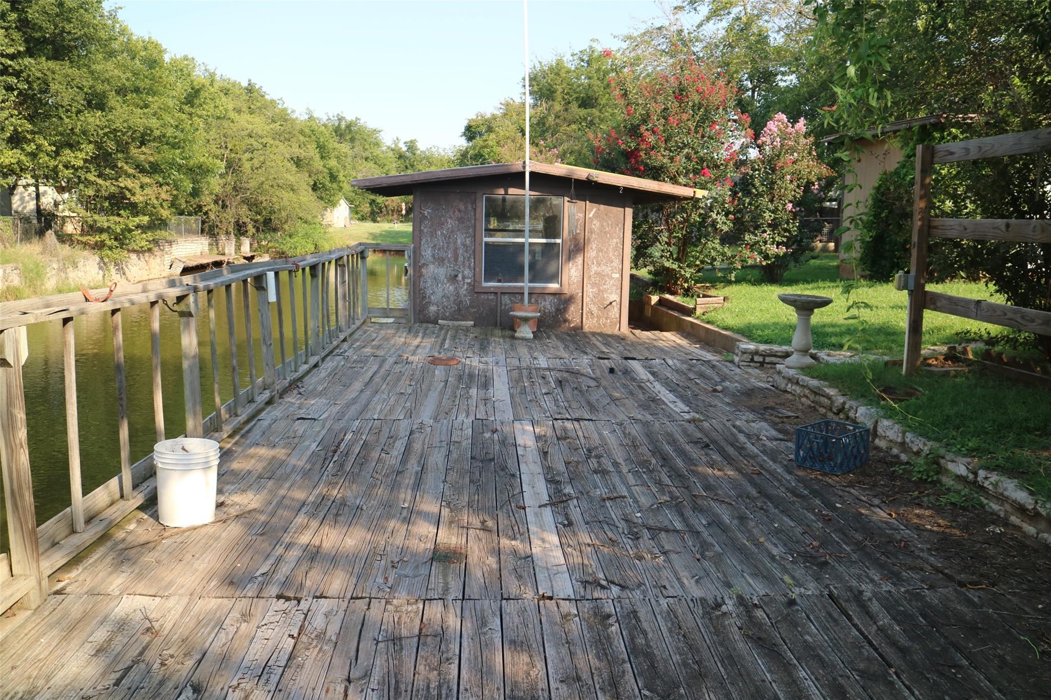 main property photo 7
