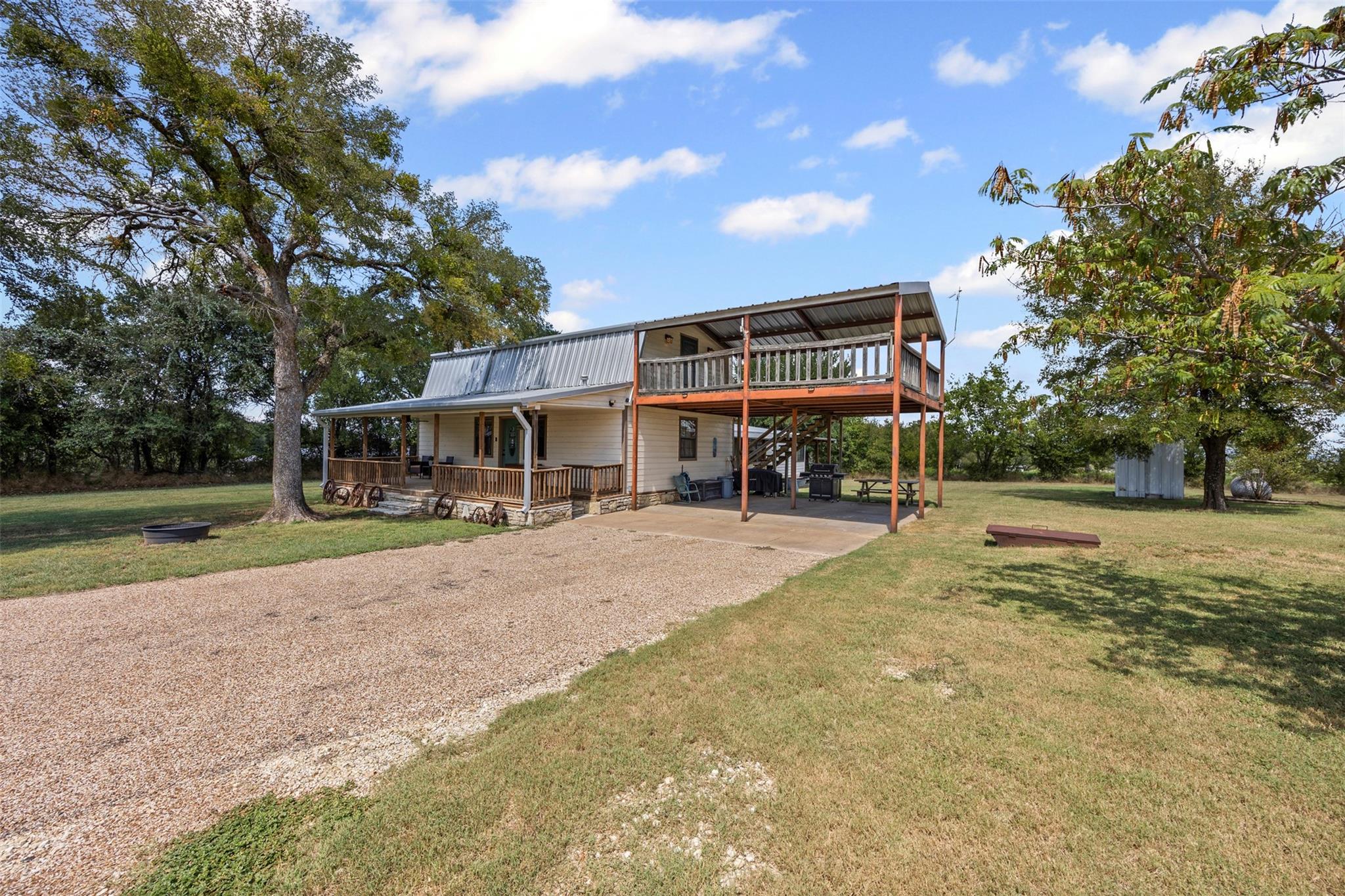 main property photo 4