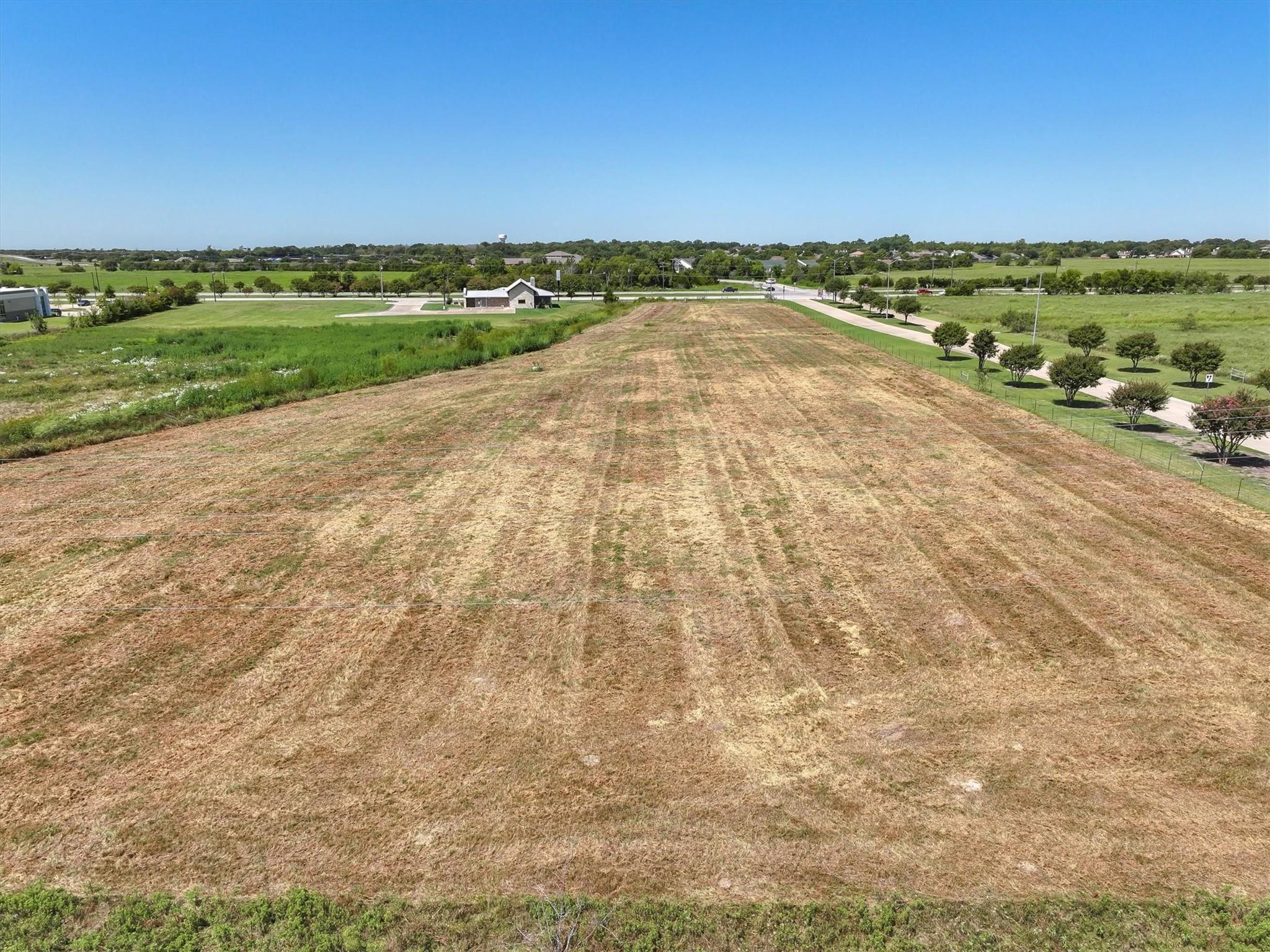 main property photo 11