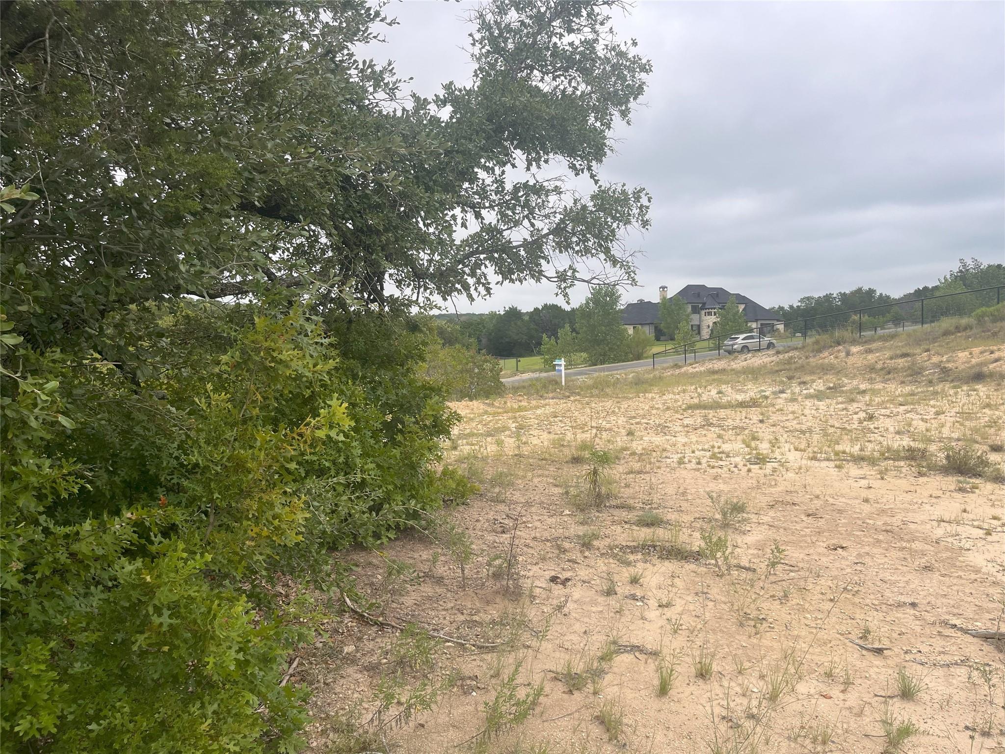 main property photo 10