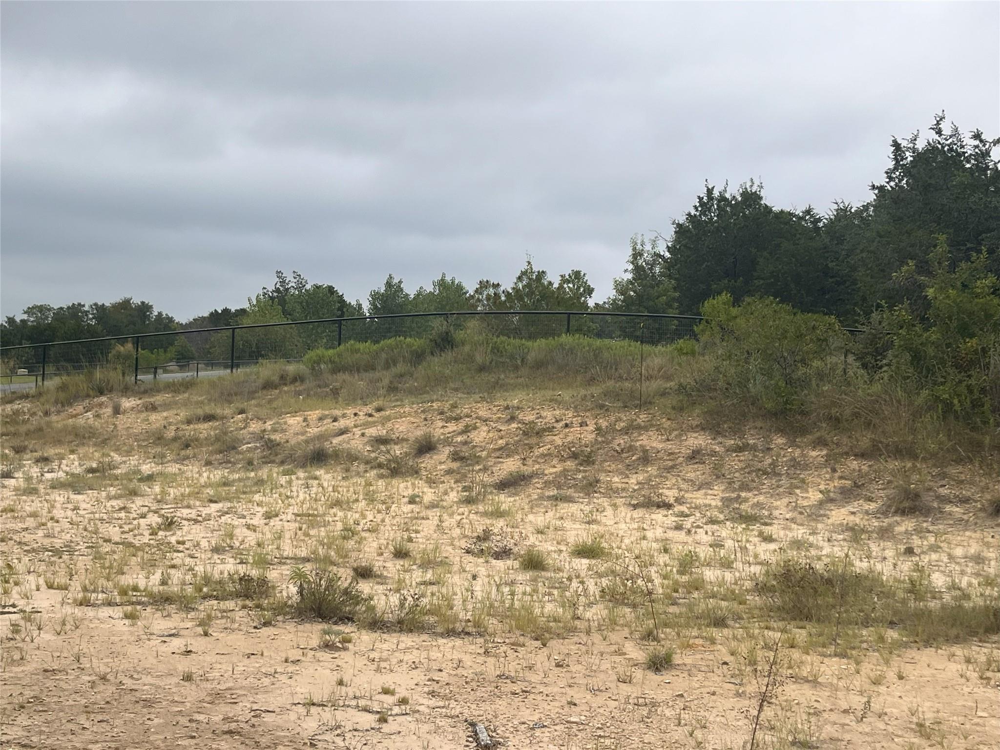 main property photo 11