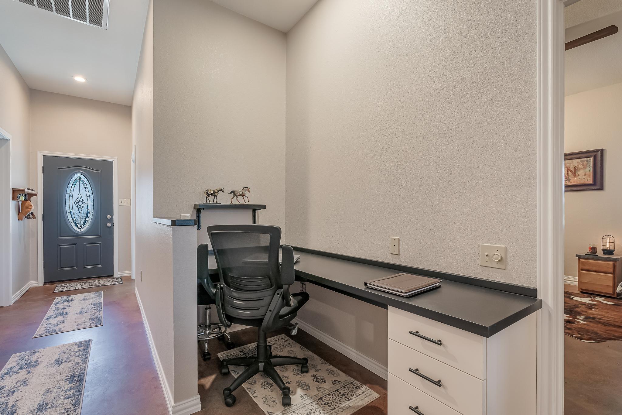 main property photo 11