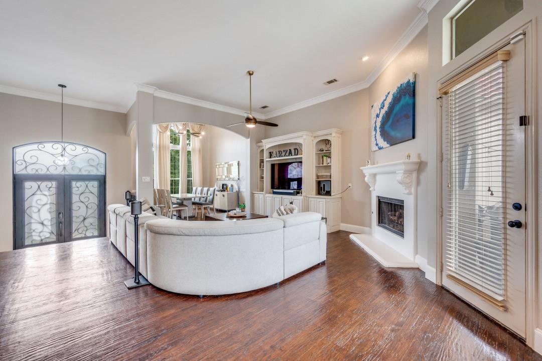 main property photo 9