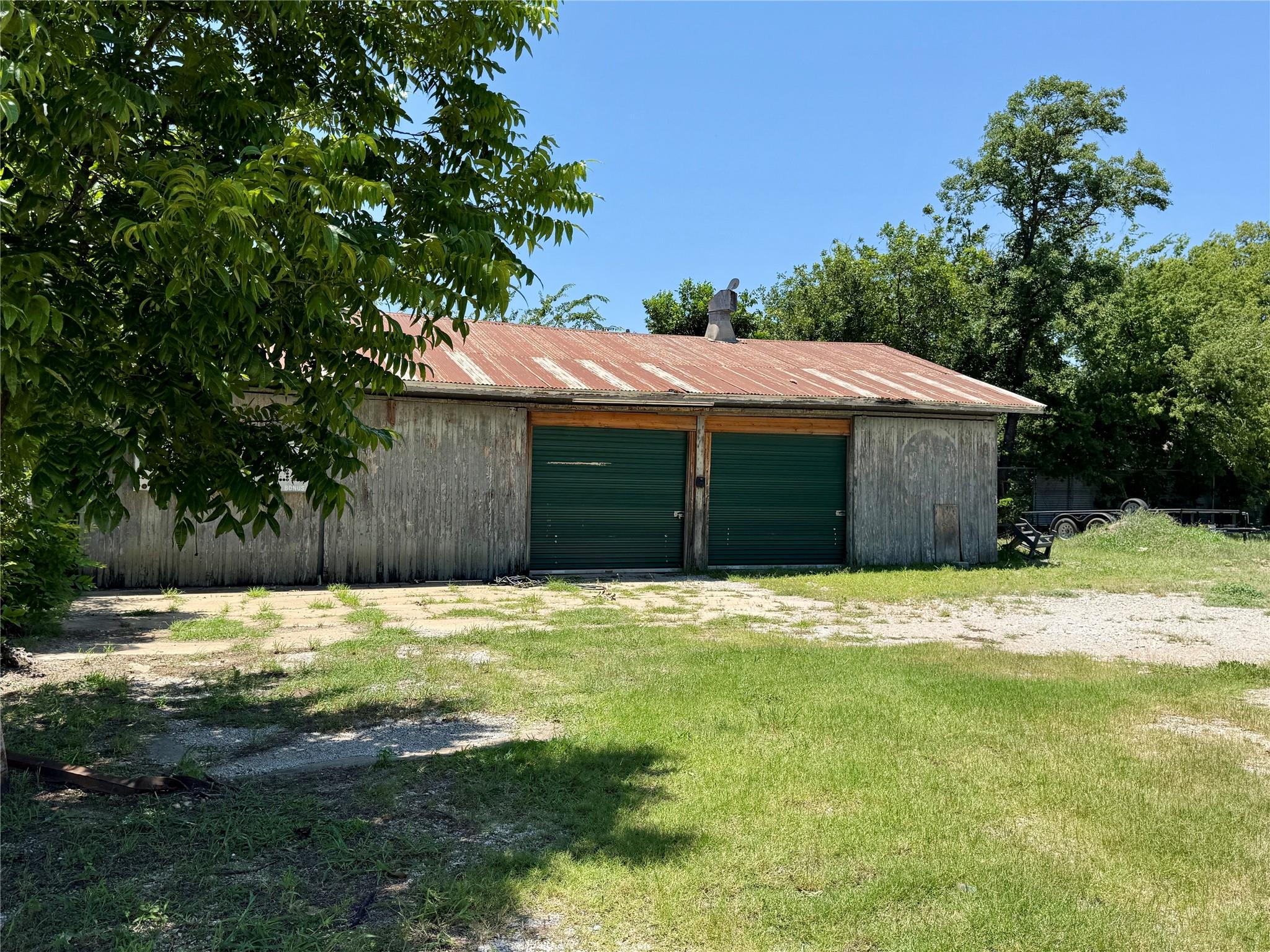 main property photo 15