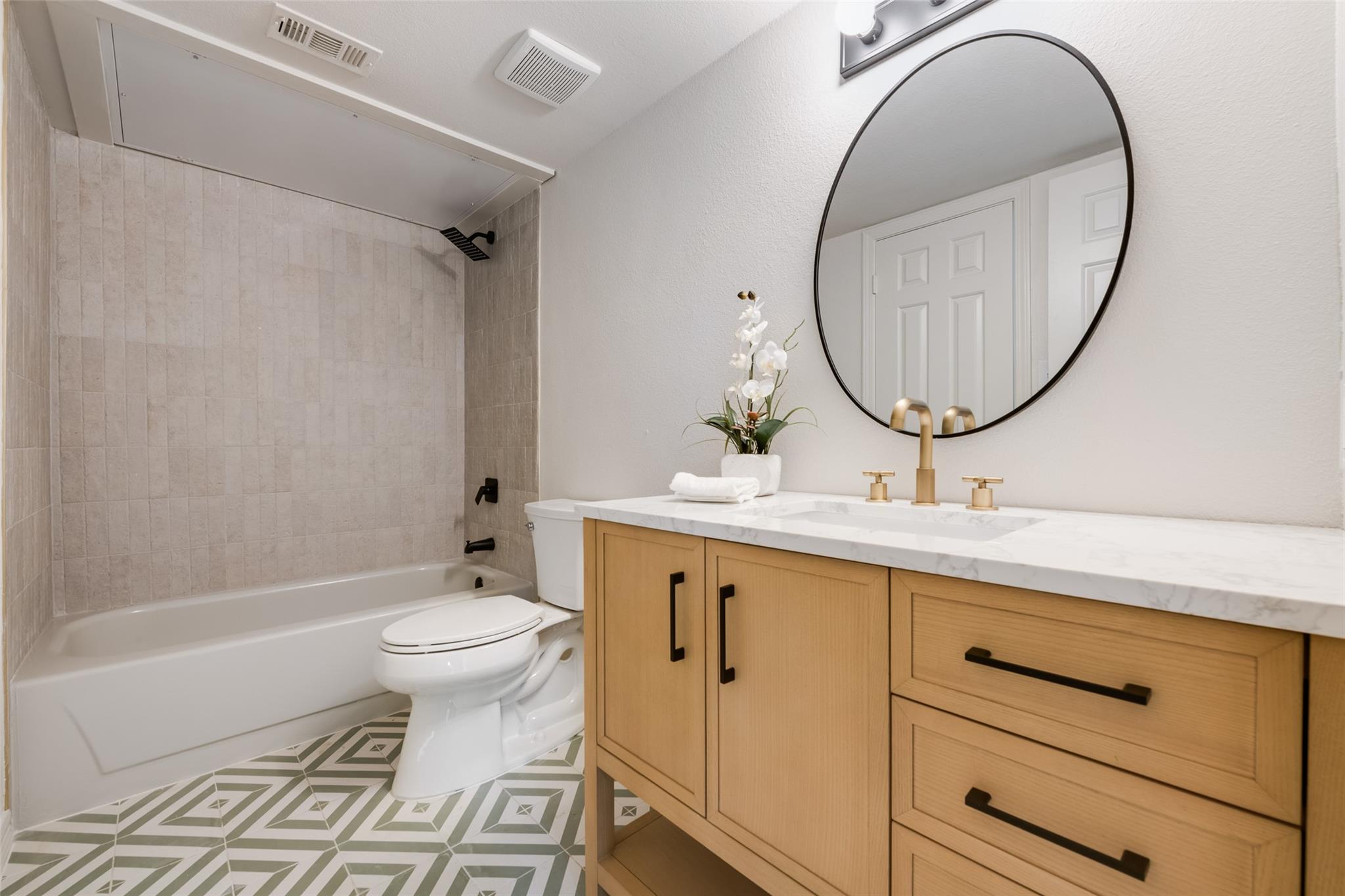 property viewer photo 12